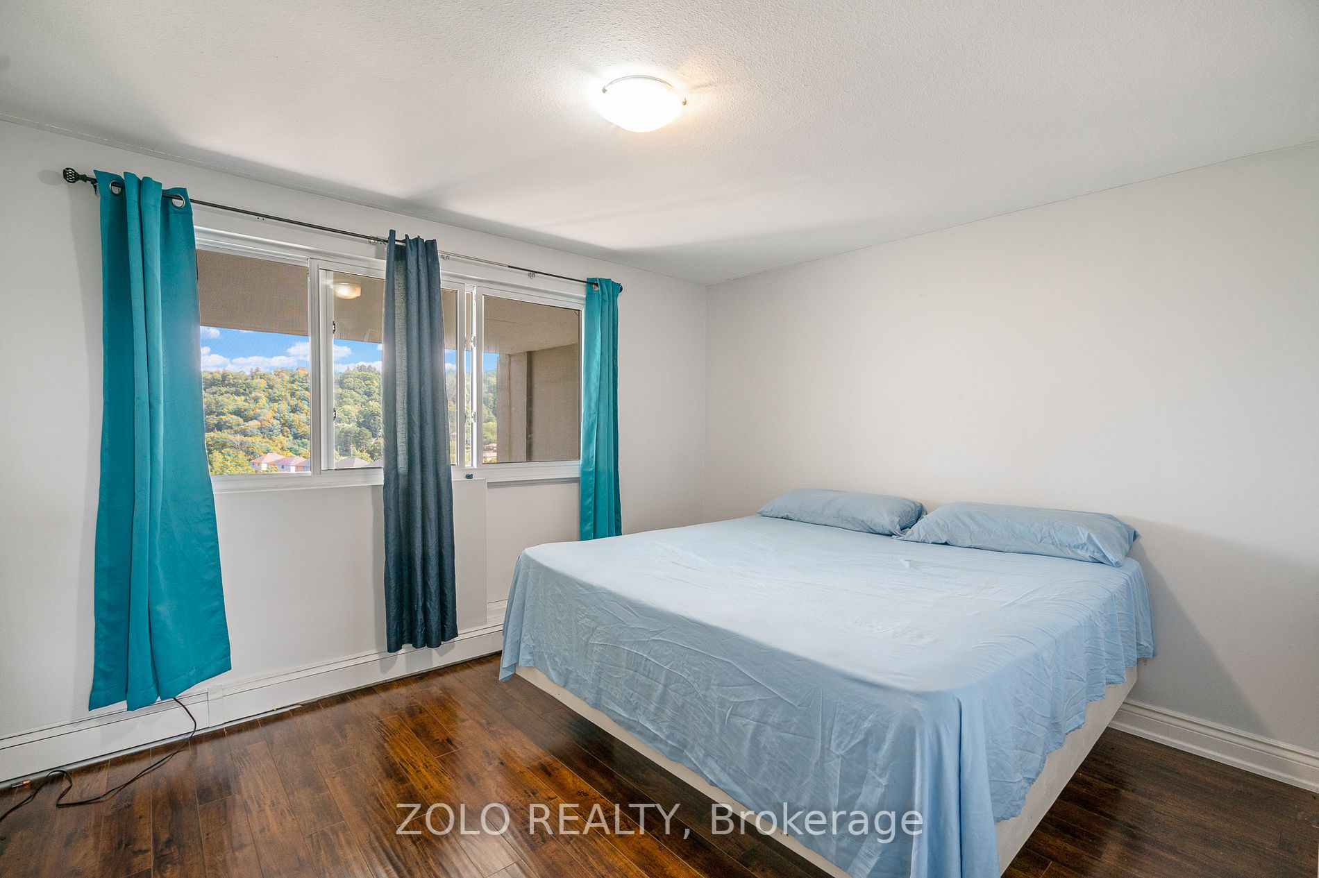 350 Quigley Rd, #537
