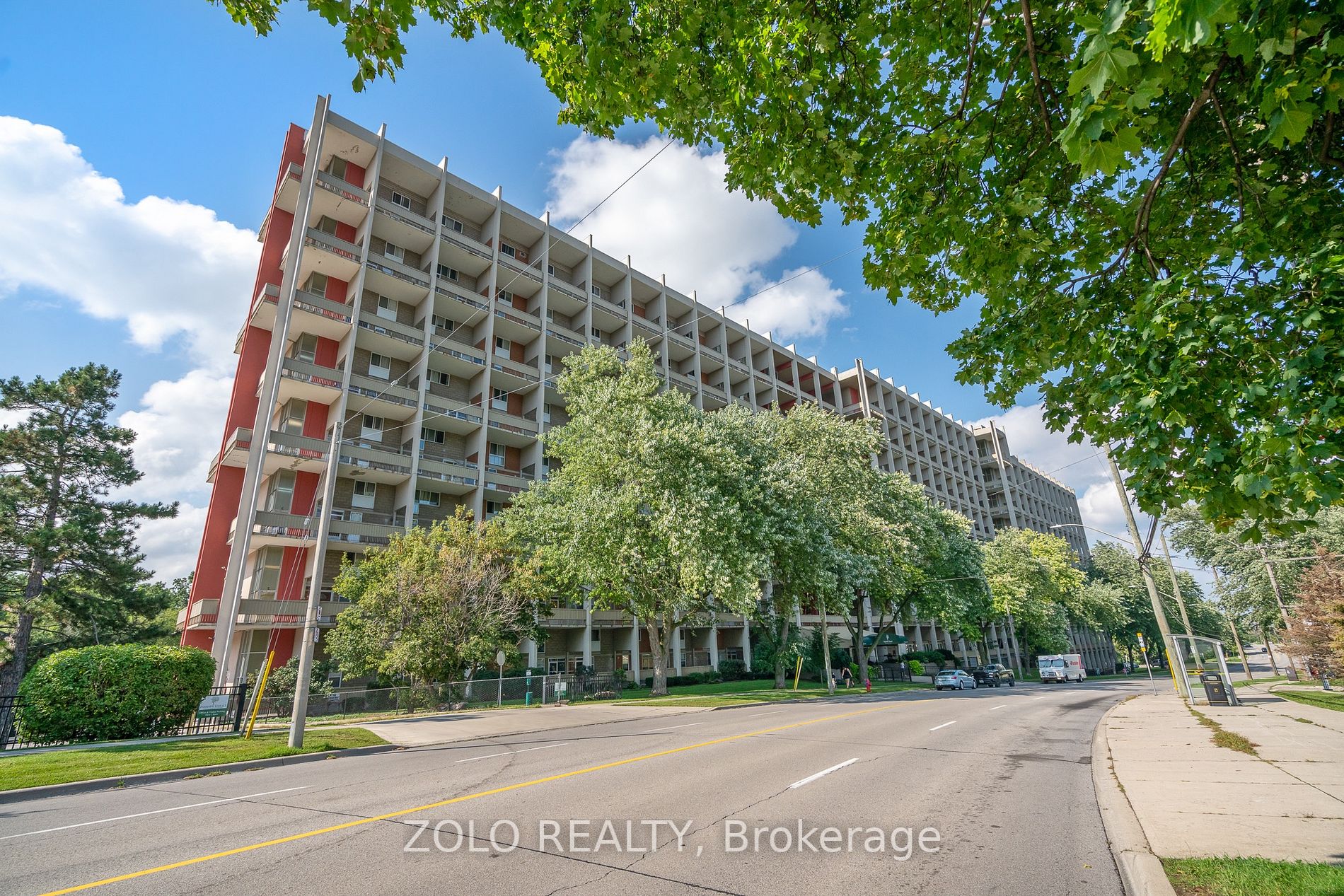 350 Quigley Rd, #537