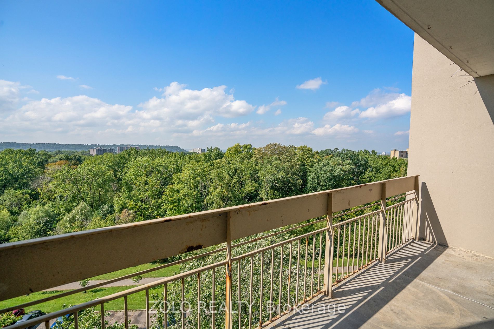 350 Quigley Rd, #537
