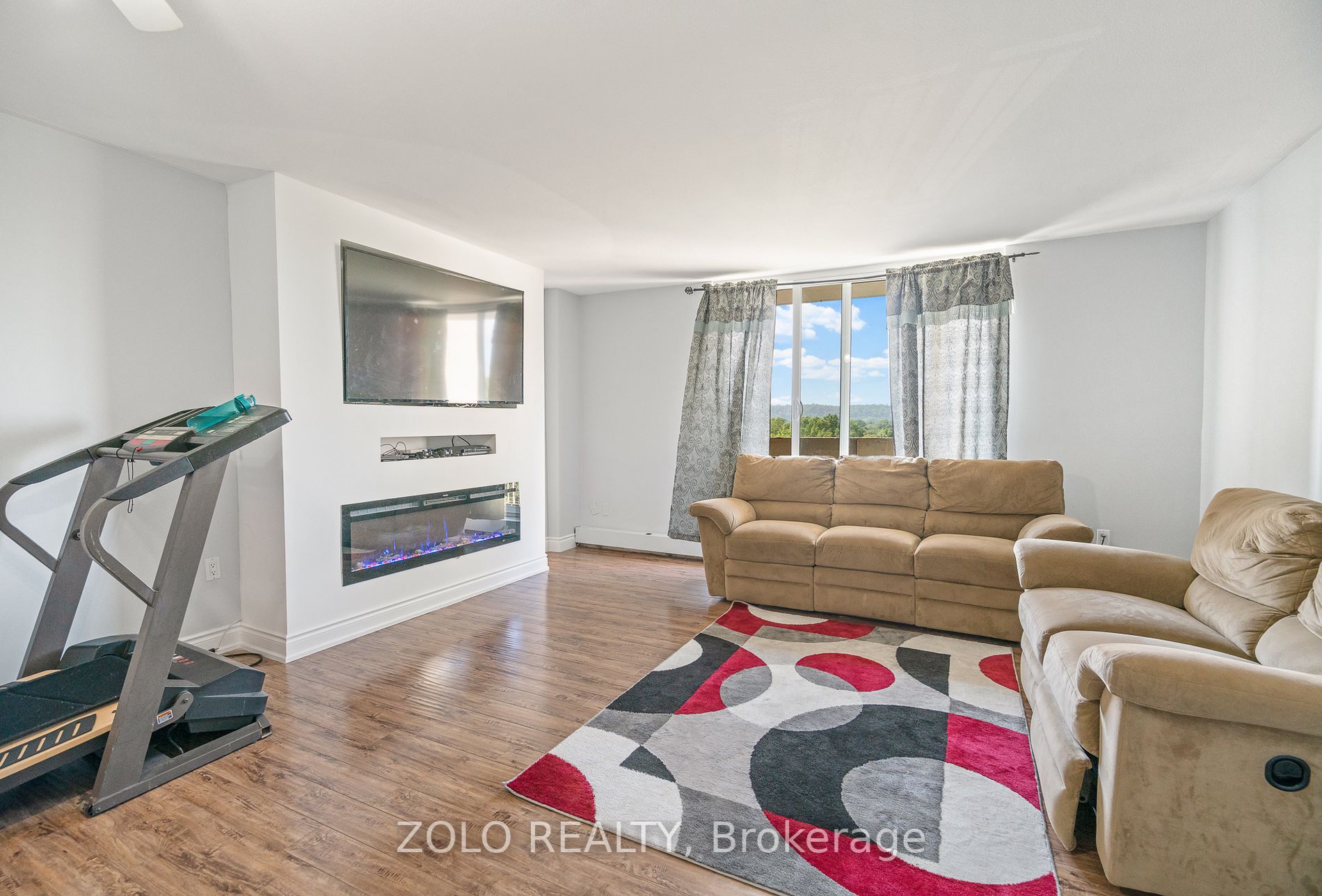 350 Quigley Rd, #537