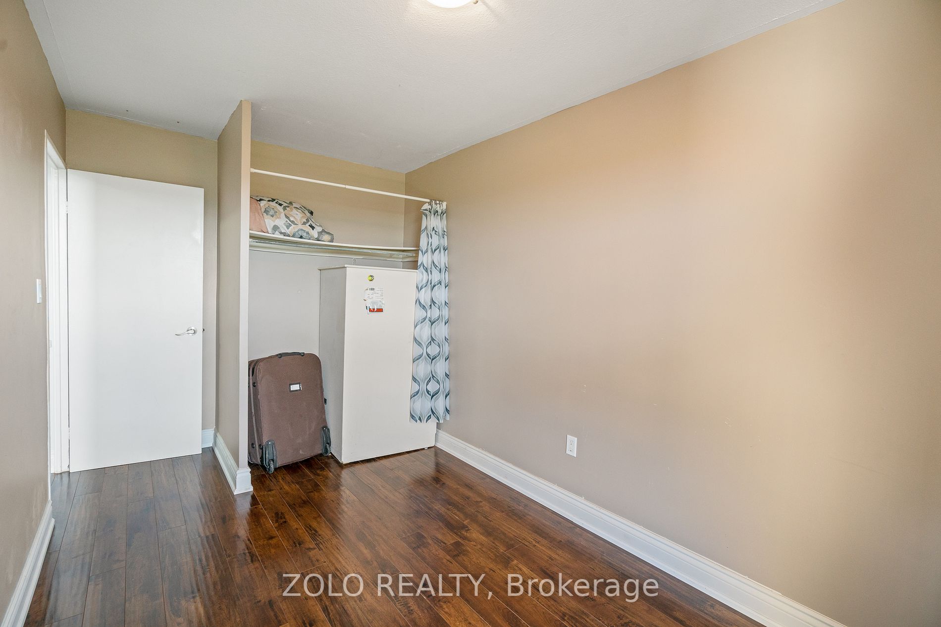 350 Quigley Rd, #537