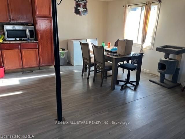 214 River Rd