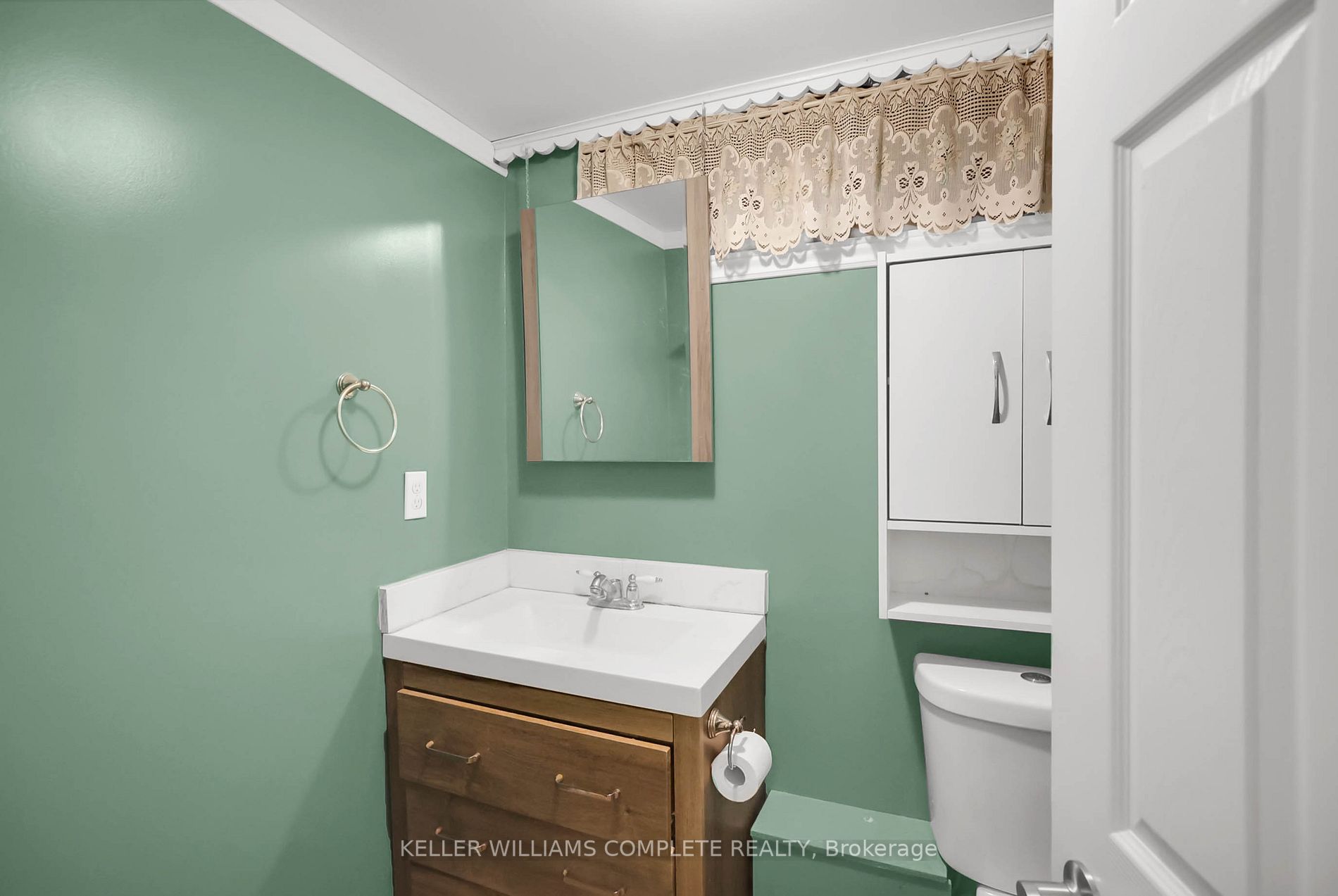 19 Winthrop Pl