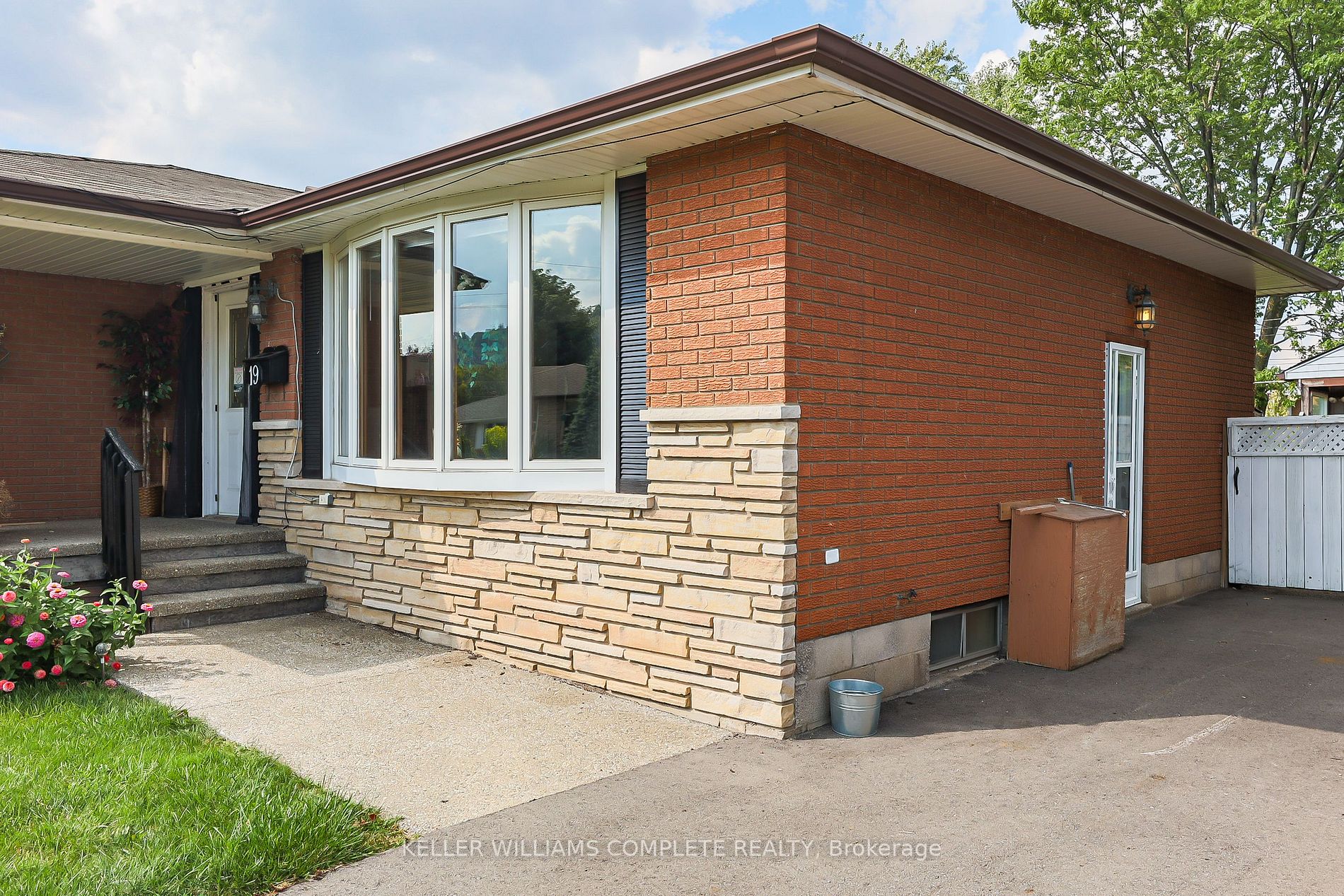 19 Winthrop Pl