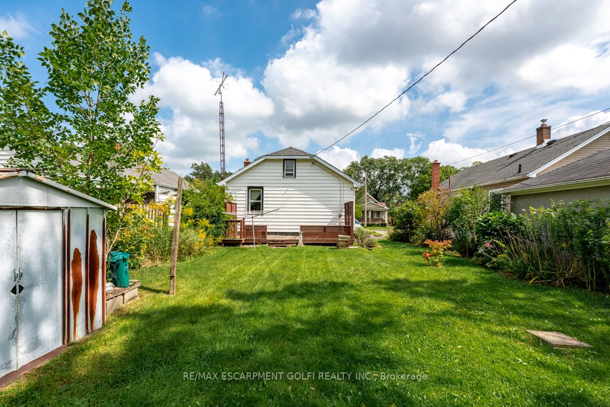 104 Highland Ave