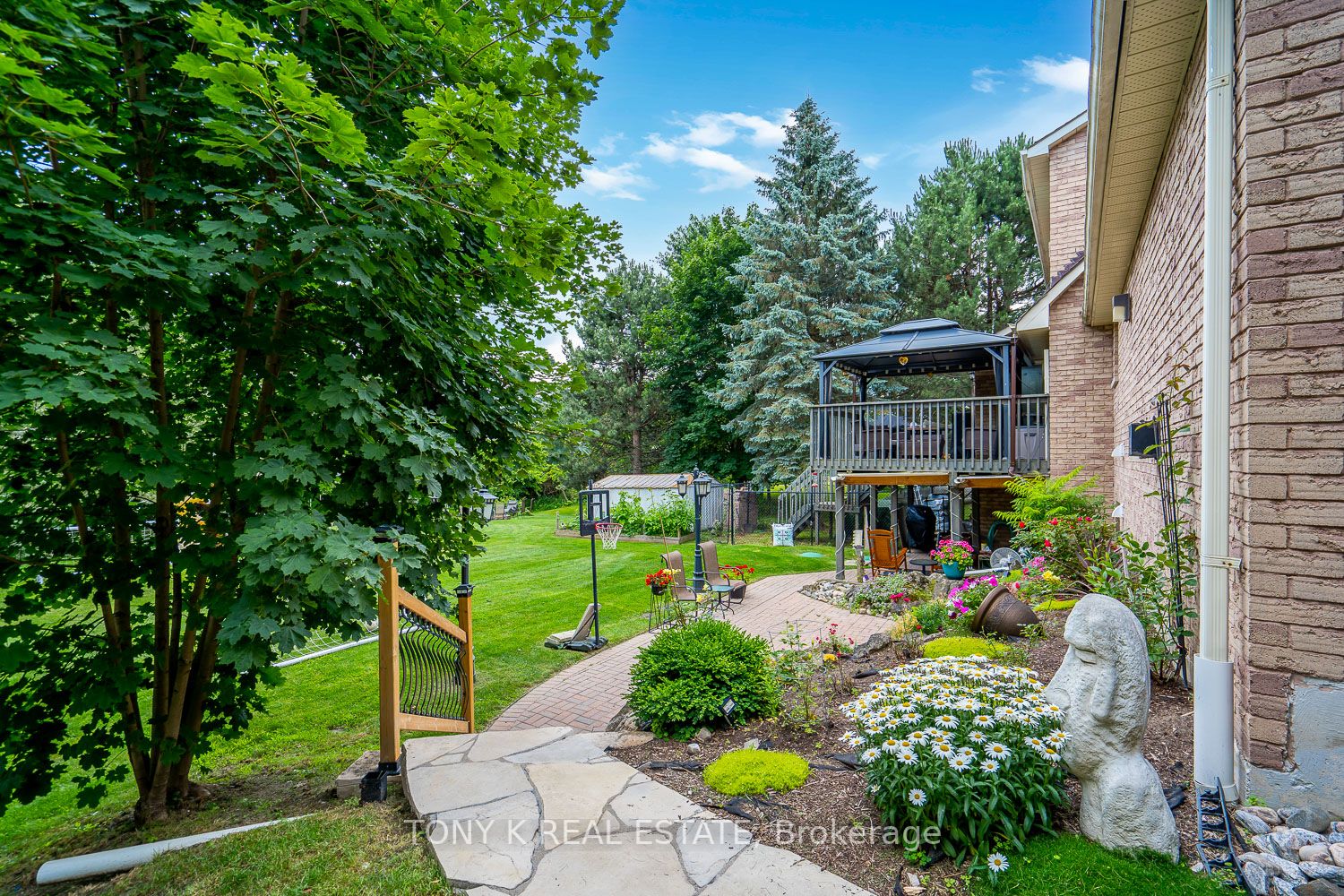 26 Hawthorne Road