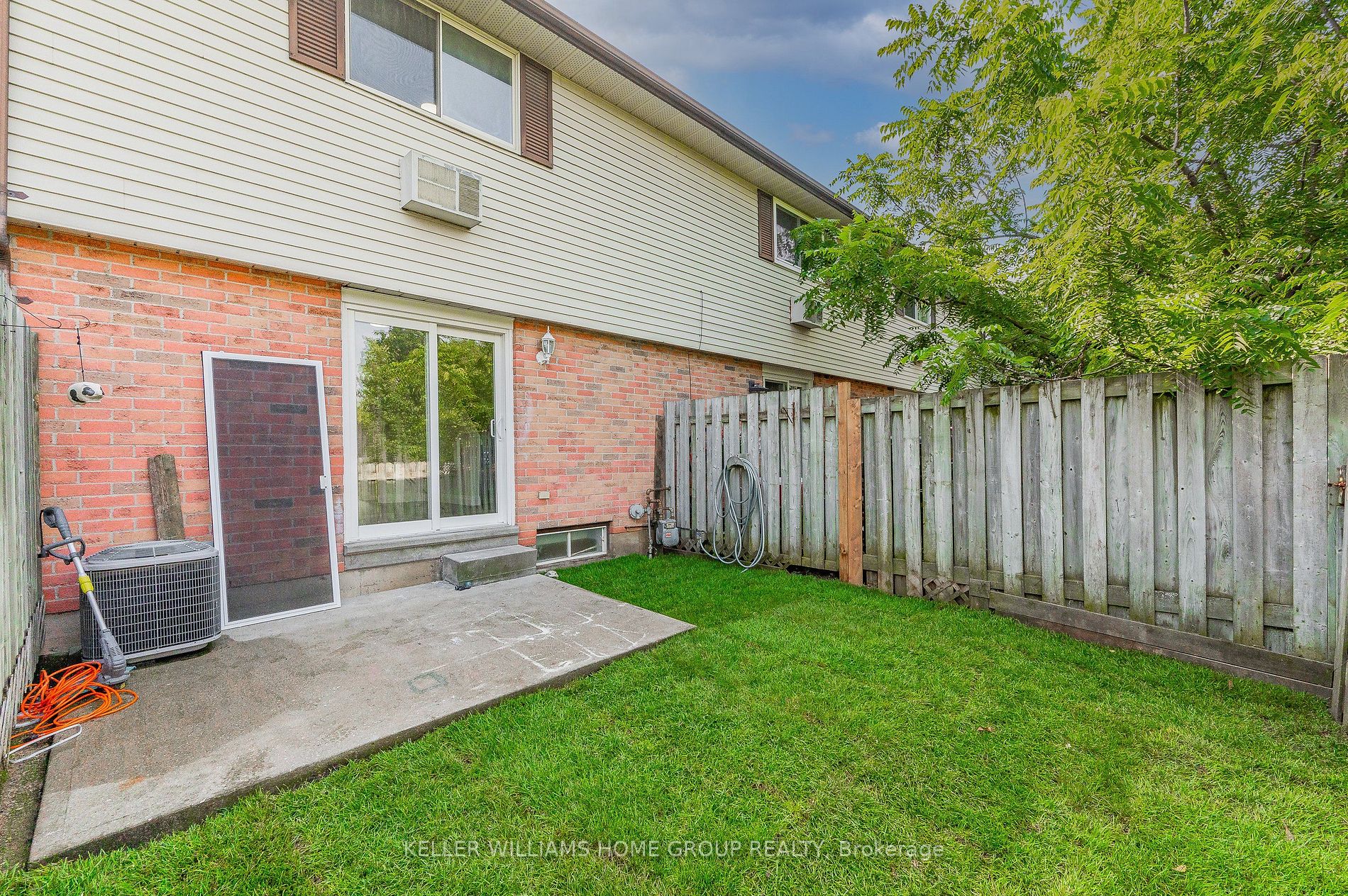 40 Silvercreek Parkway N, #12