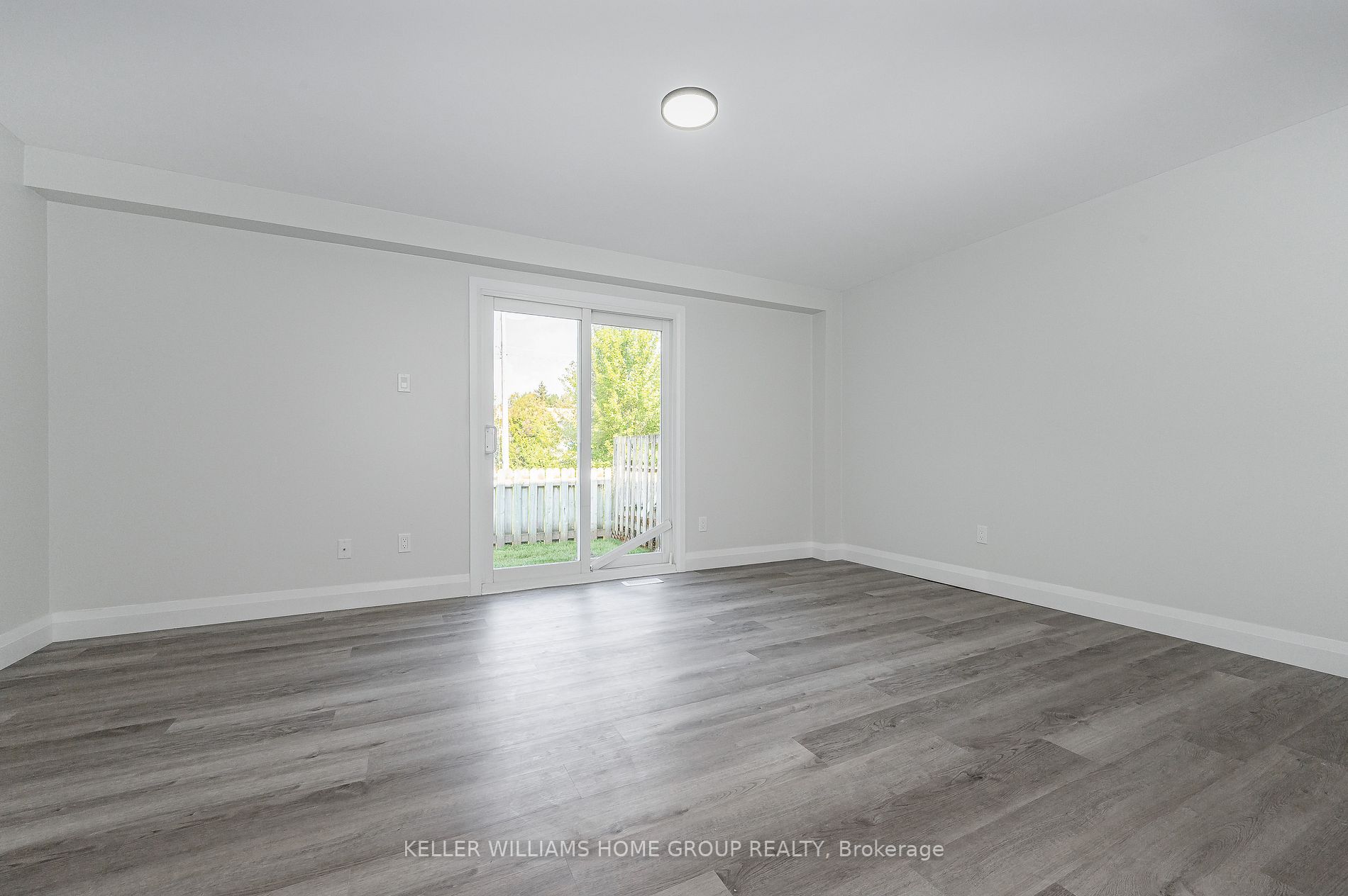 40 Silvercreek Parkway N, #12