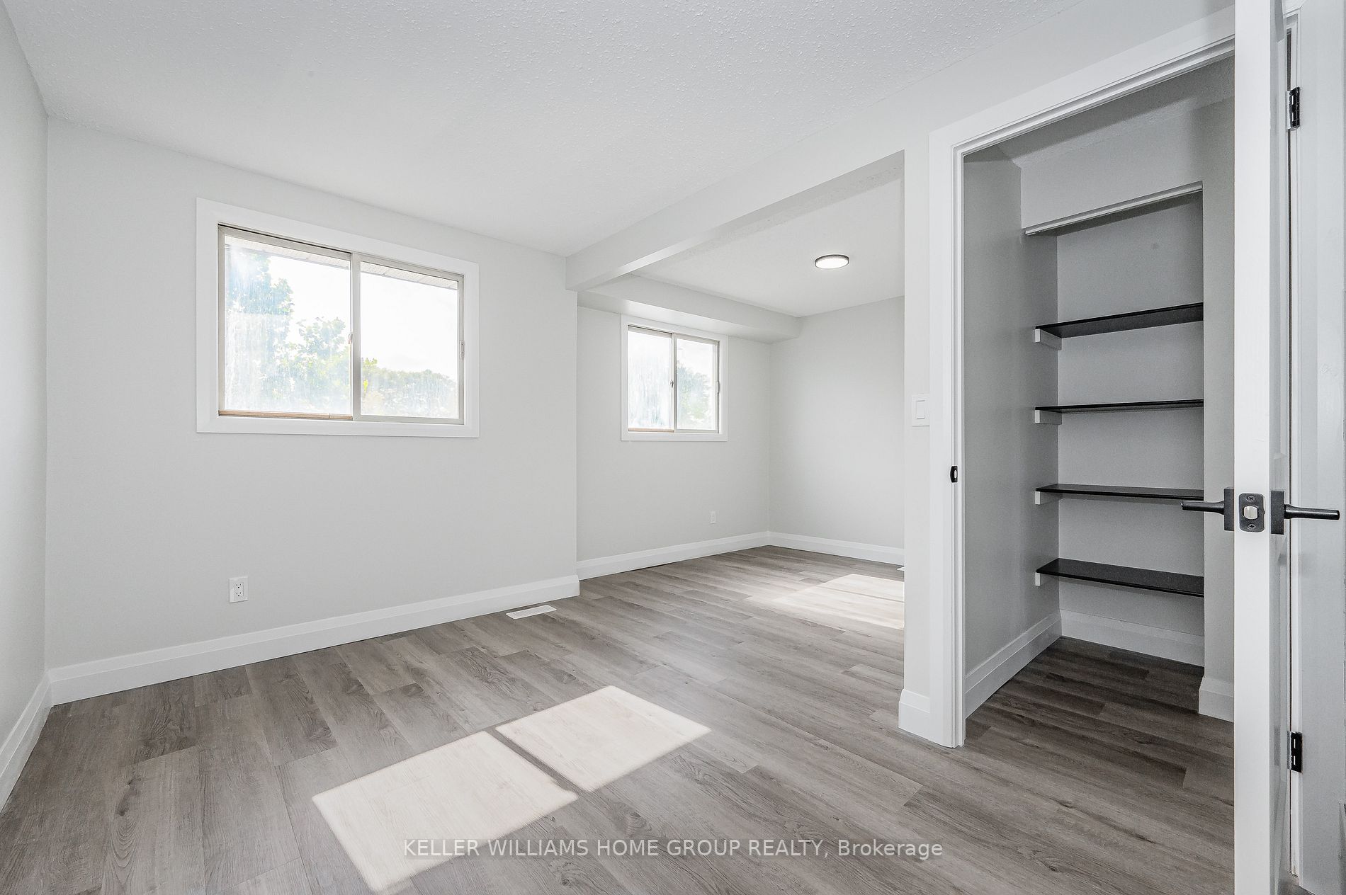 40 Silvercreek Parkway N, #12
