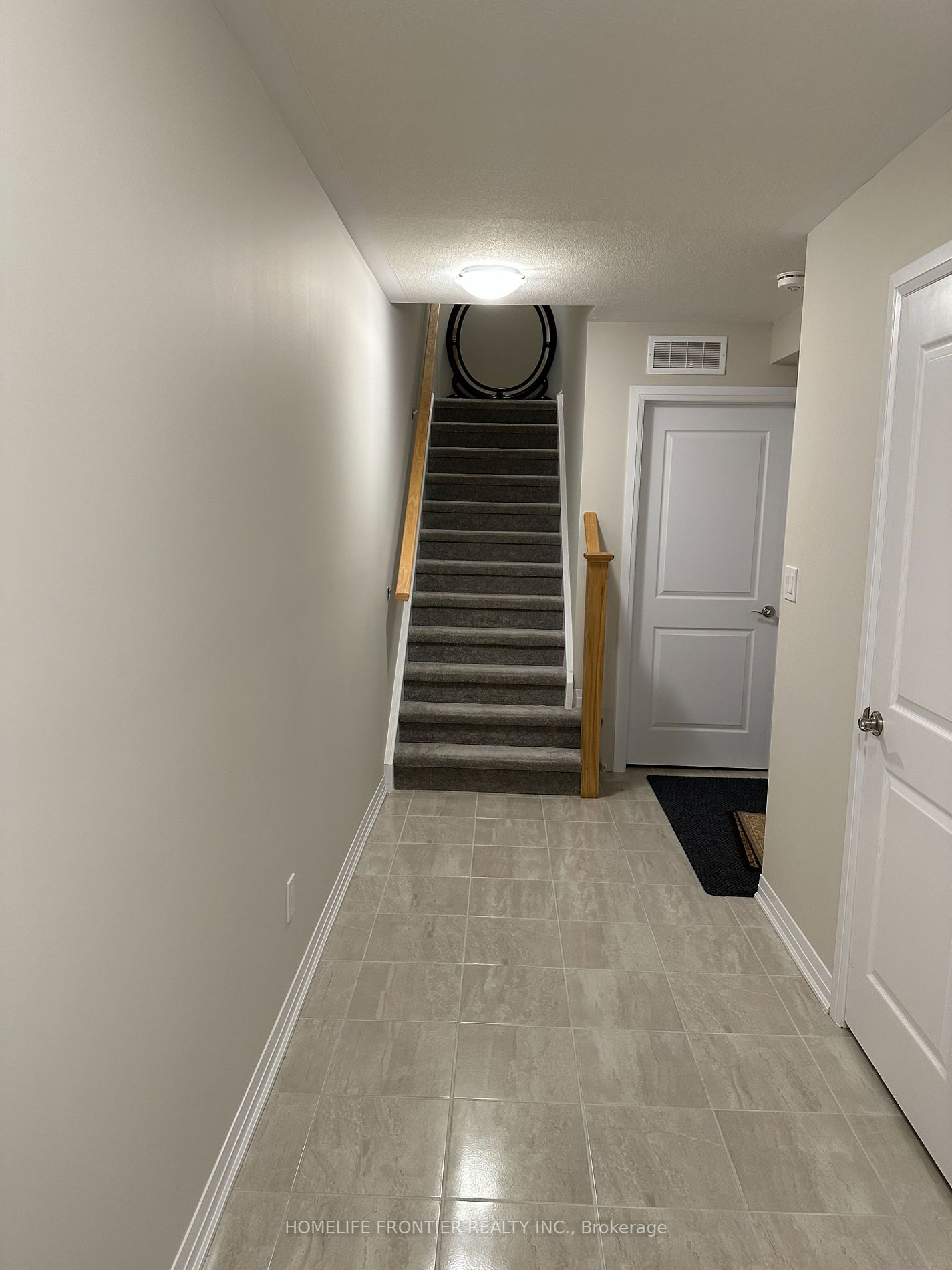 29 Valencia Avenue W, #29