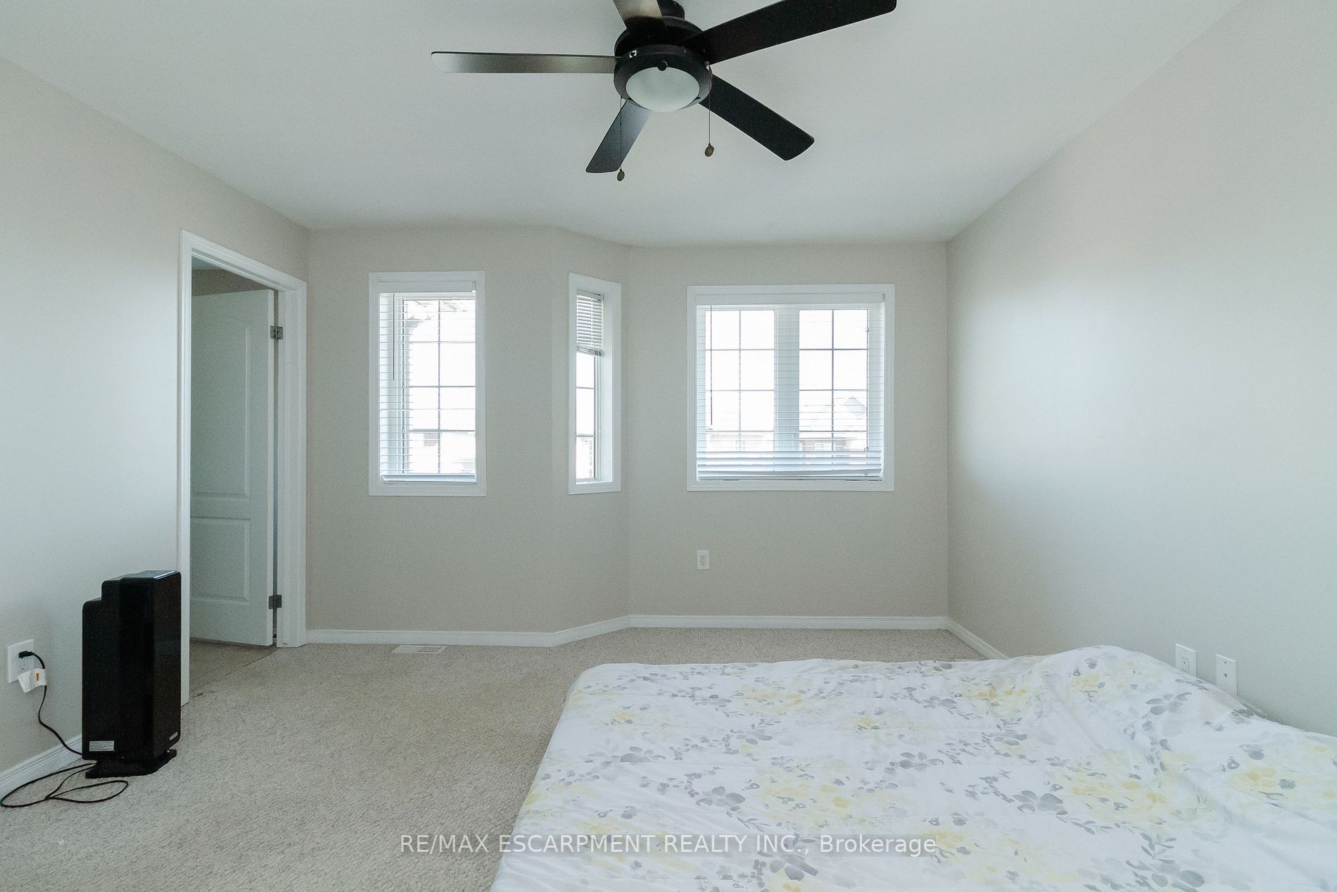 55 BANKFIELD Crescent