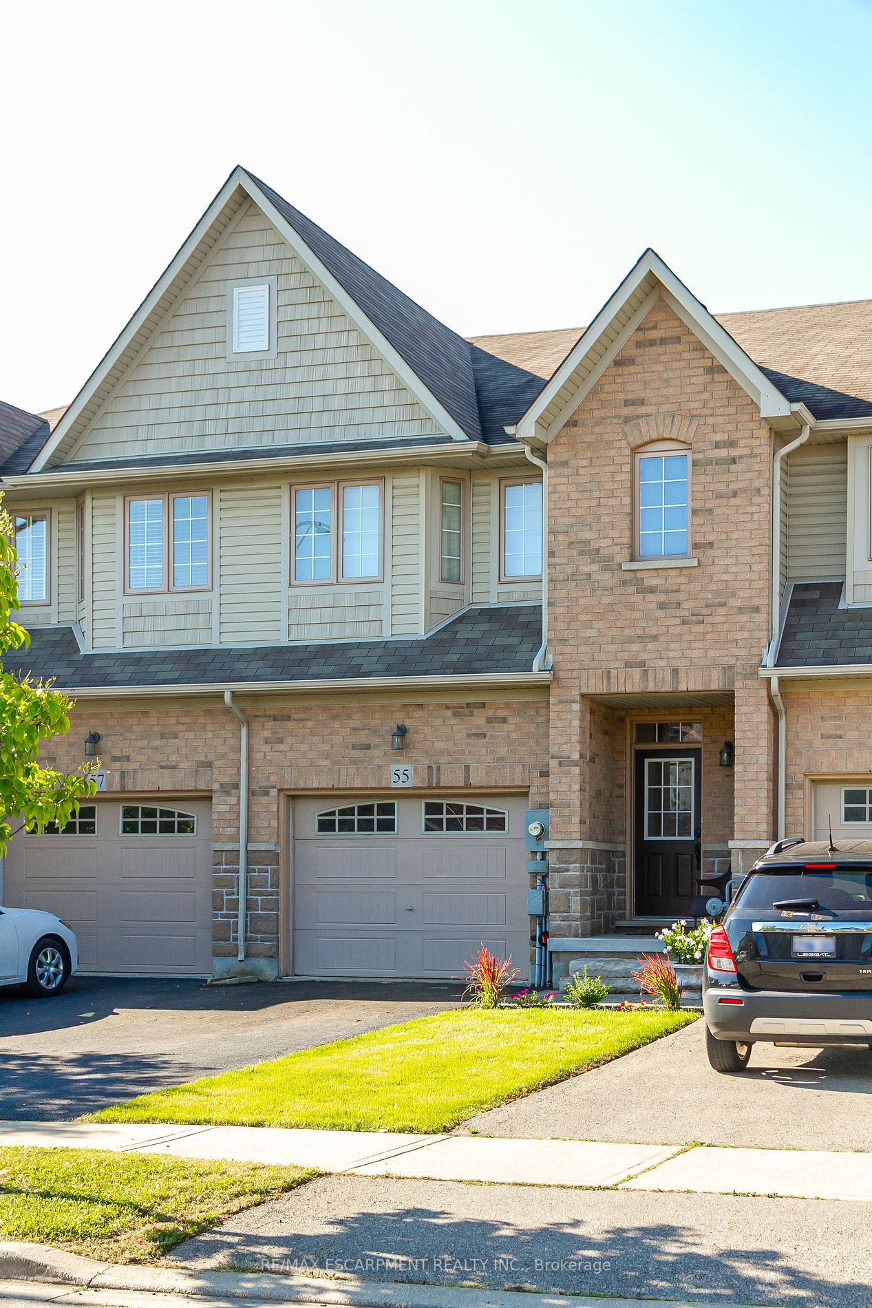 55 BANKFIELD Crescent
