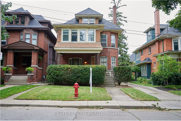 118 St Clair Ave, Hamilton