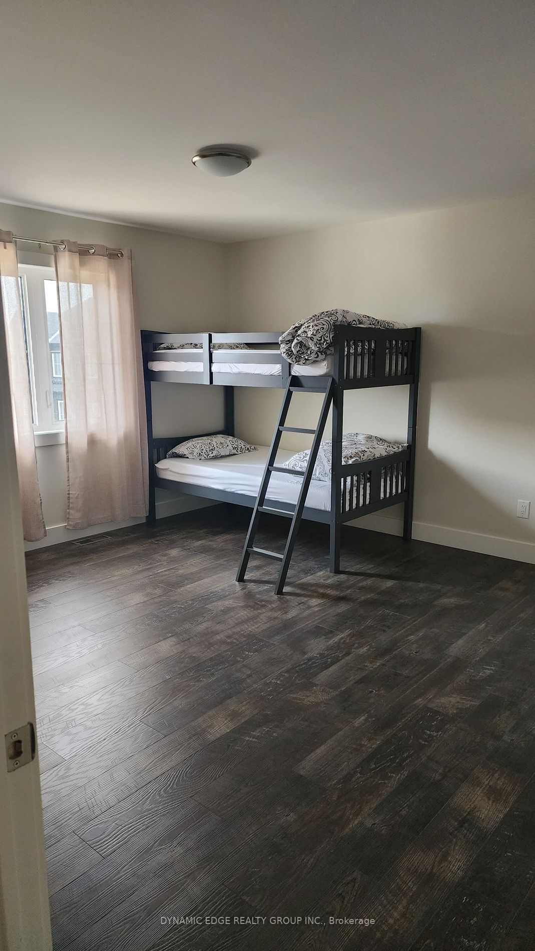 163 Courtland Street