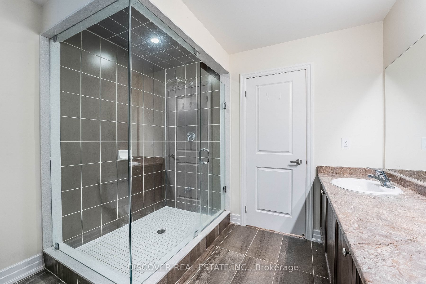 9486 Tallgrass Ave