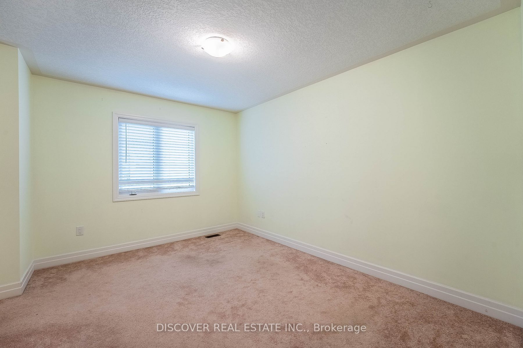 9486 Tallgrass Ave