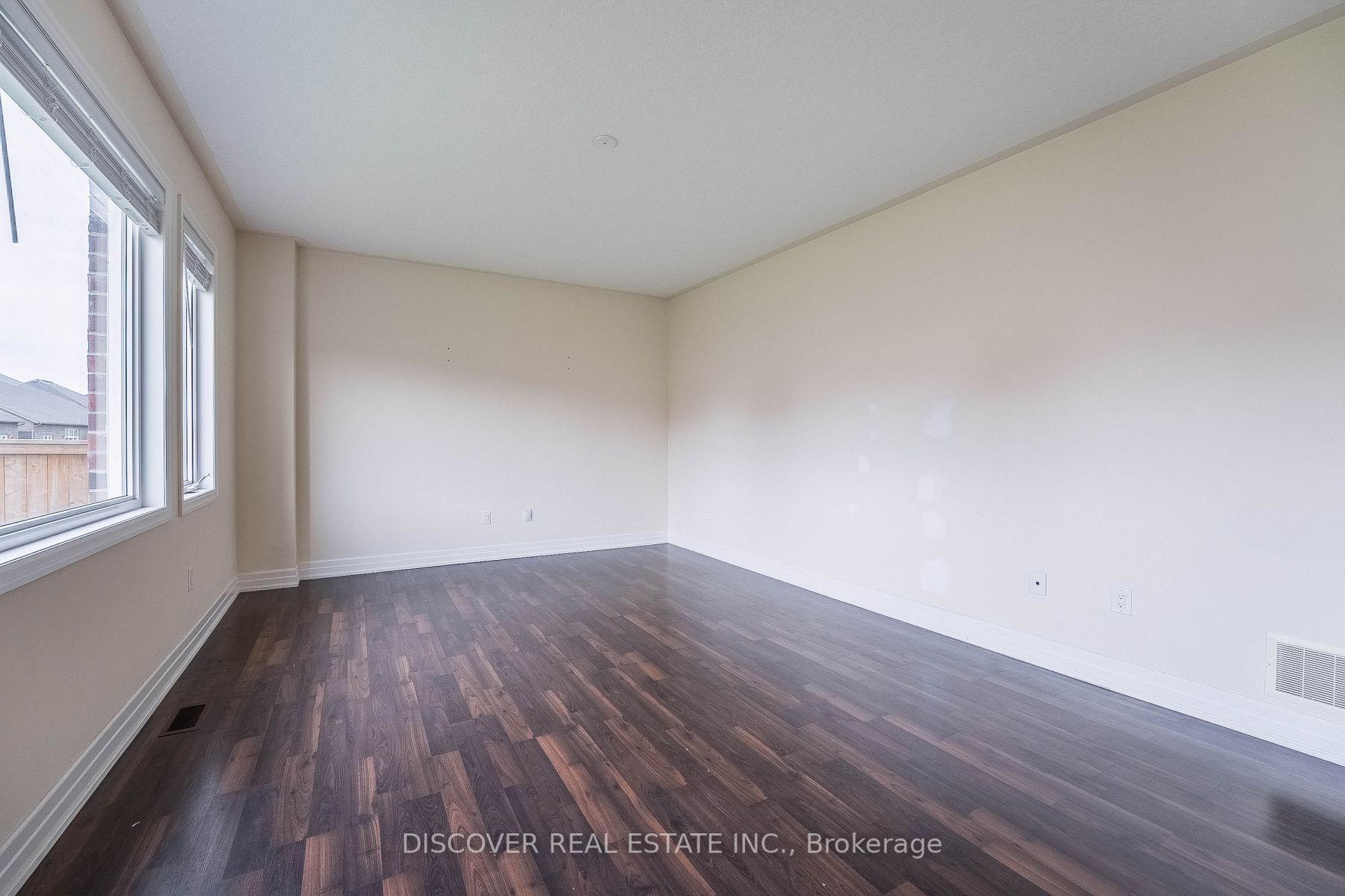 9486 Tallgrass Ave