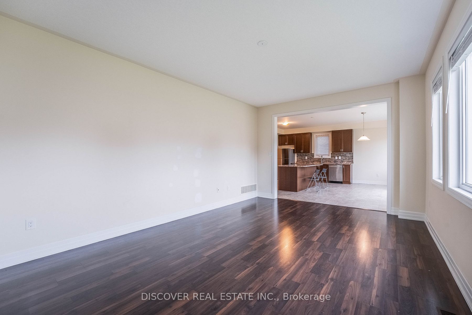 9486 Tallgrass Ave