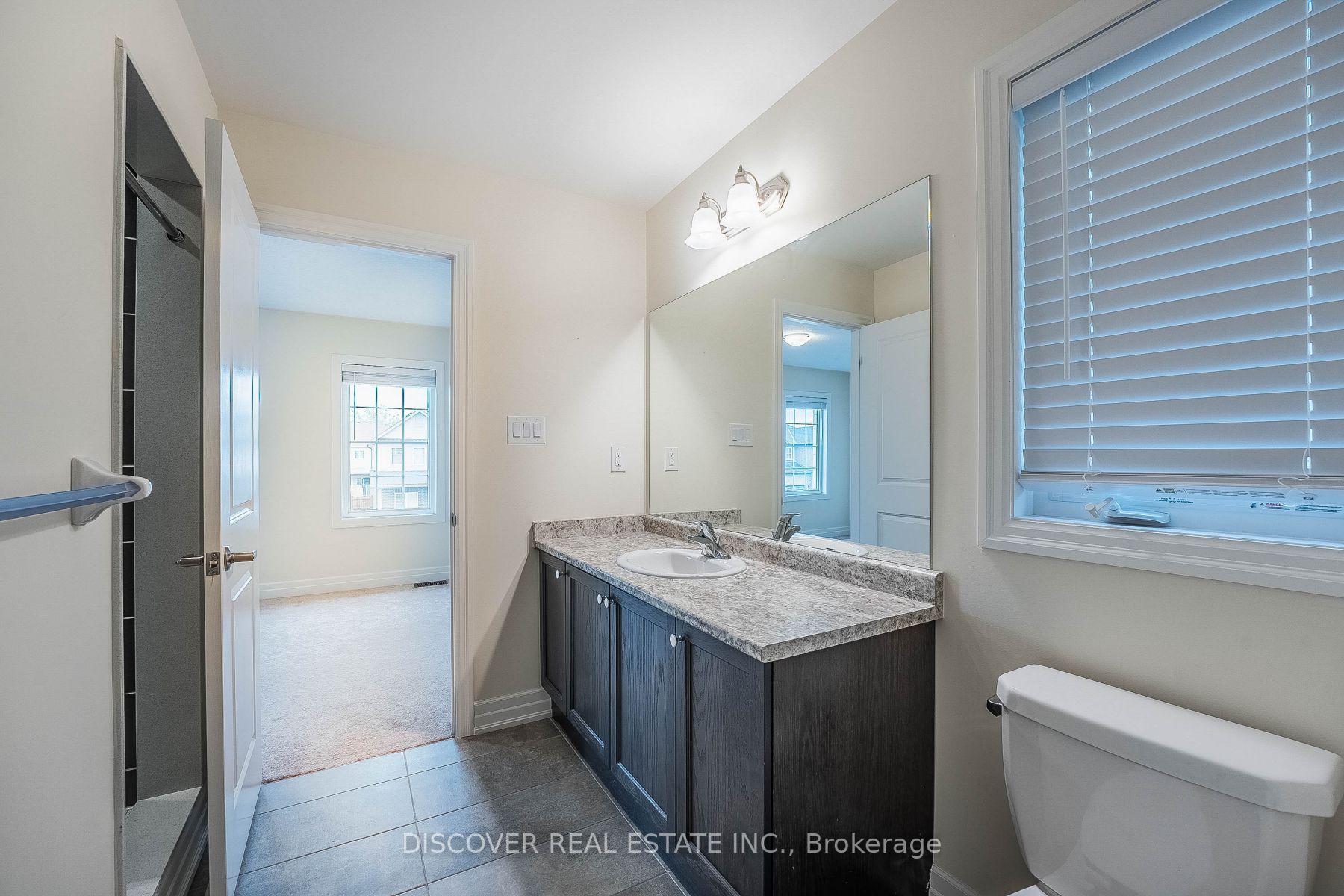 9486 Tallgrass Ave