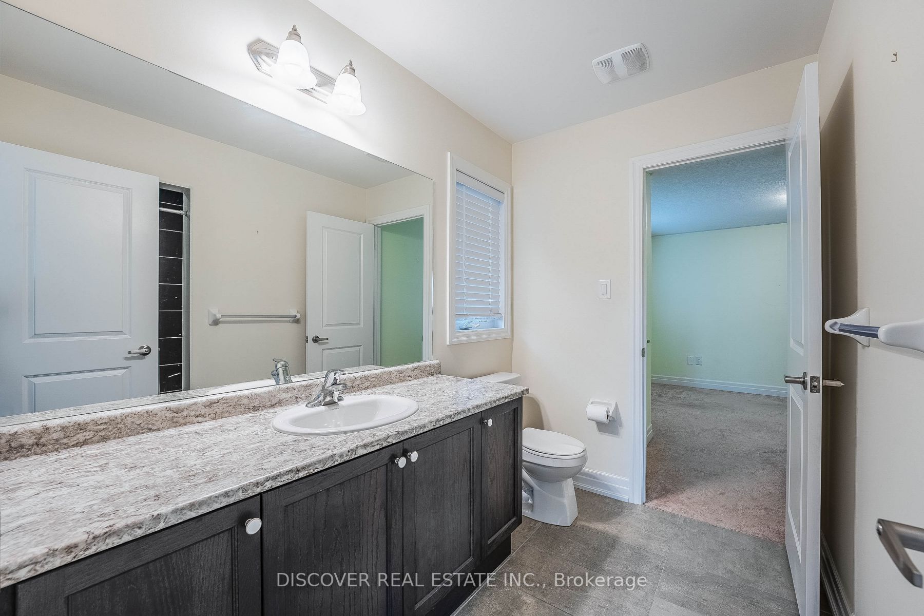 9486 Tallgrass Ave