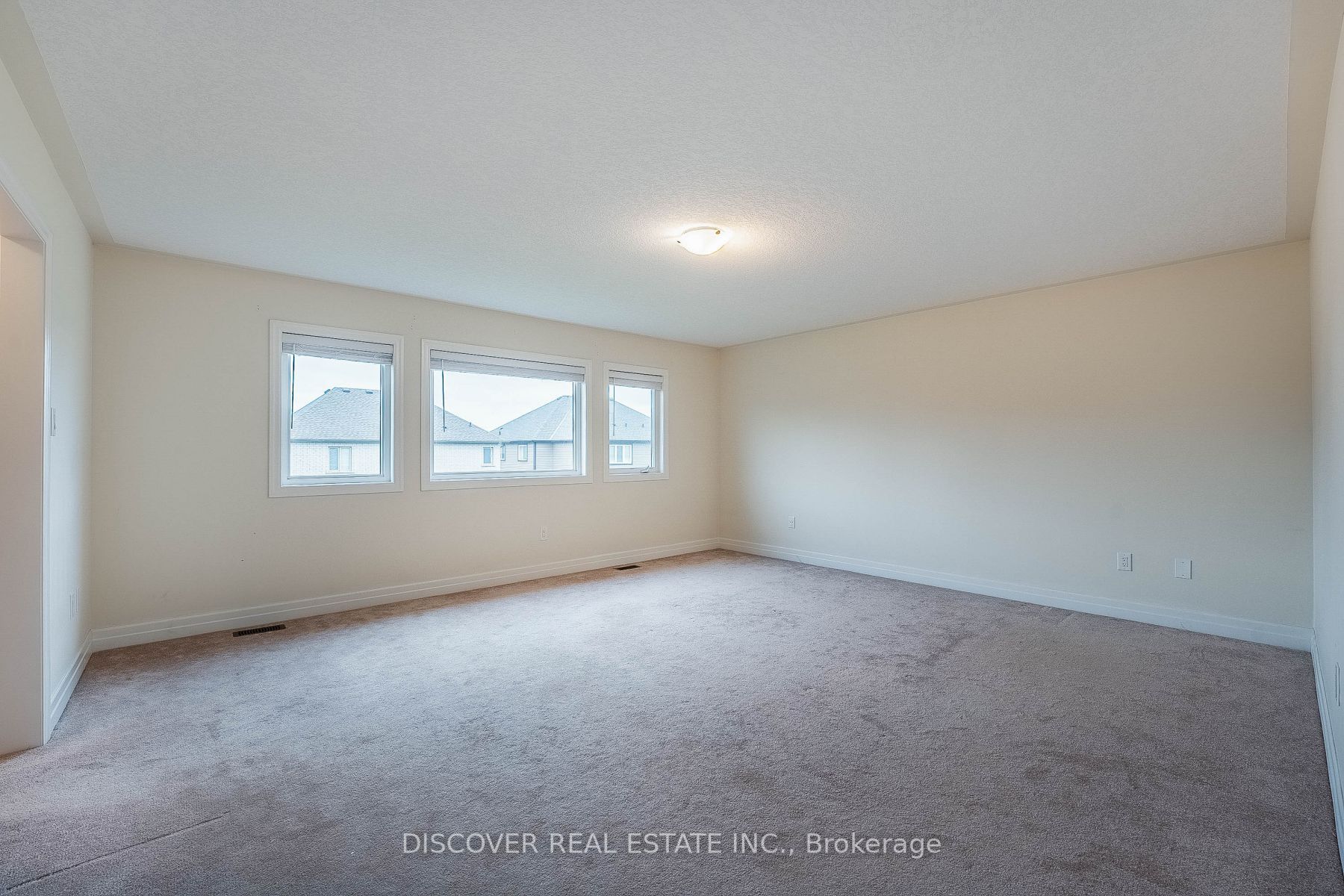 9486 Tallgrass Ave