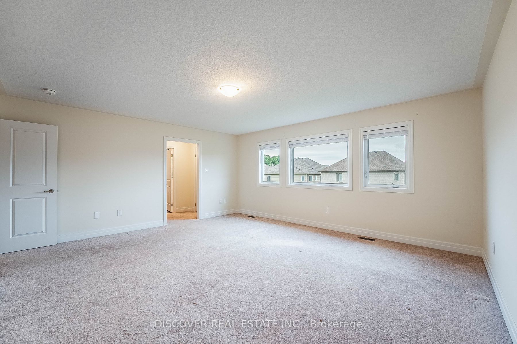 9486 Tallgrass Ave