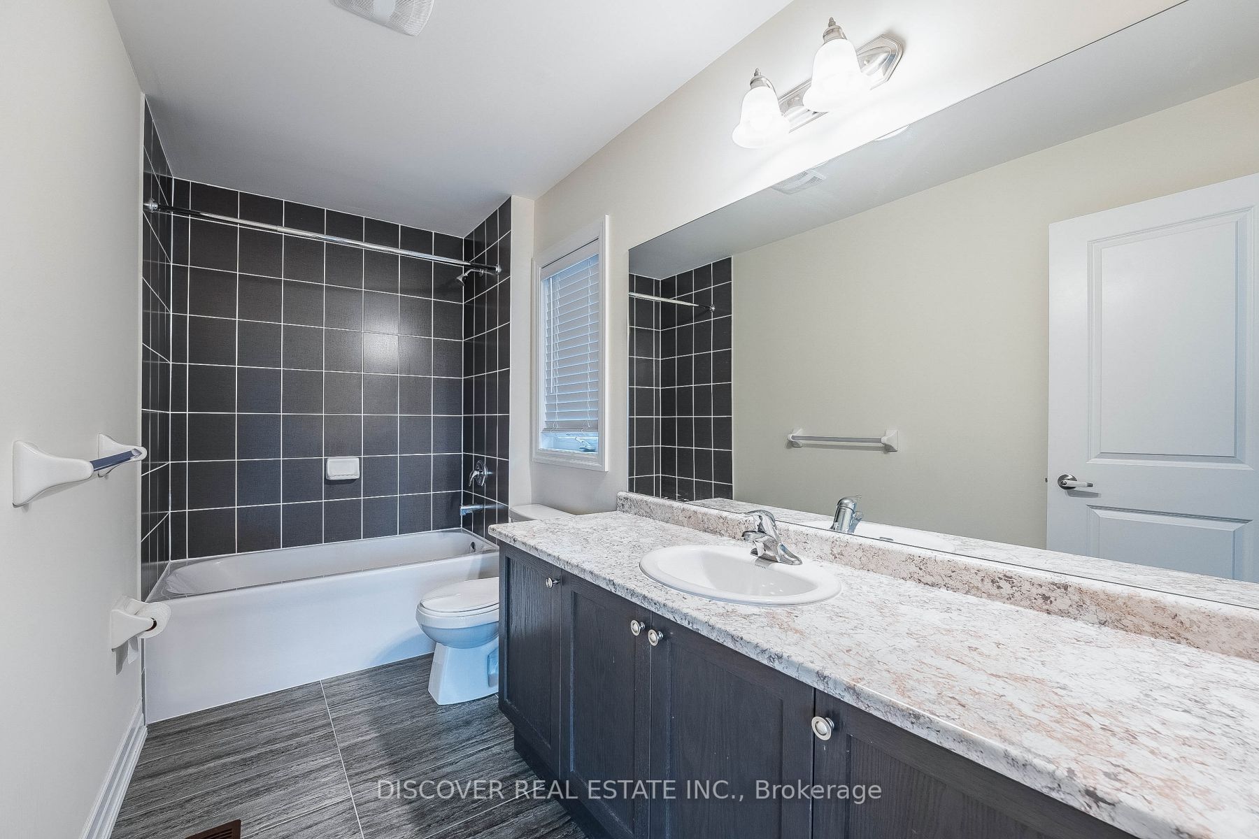 9486 Tallgrass Ave