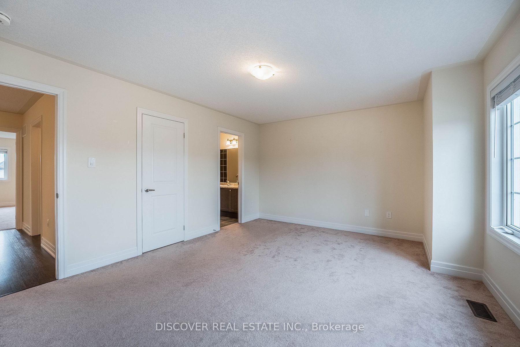 9486 Tallgrass Ave