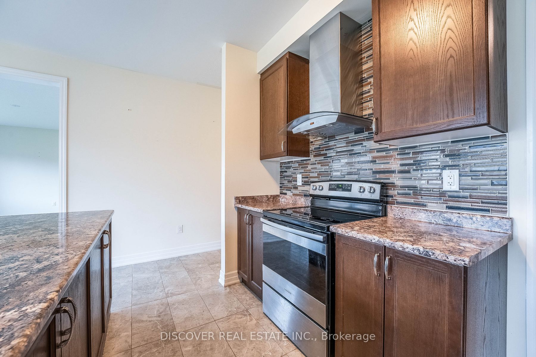 9486 Tallgrass Ave