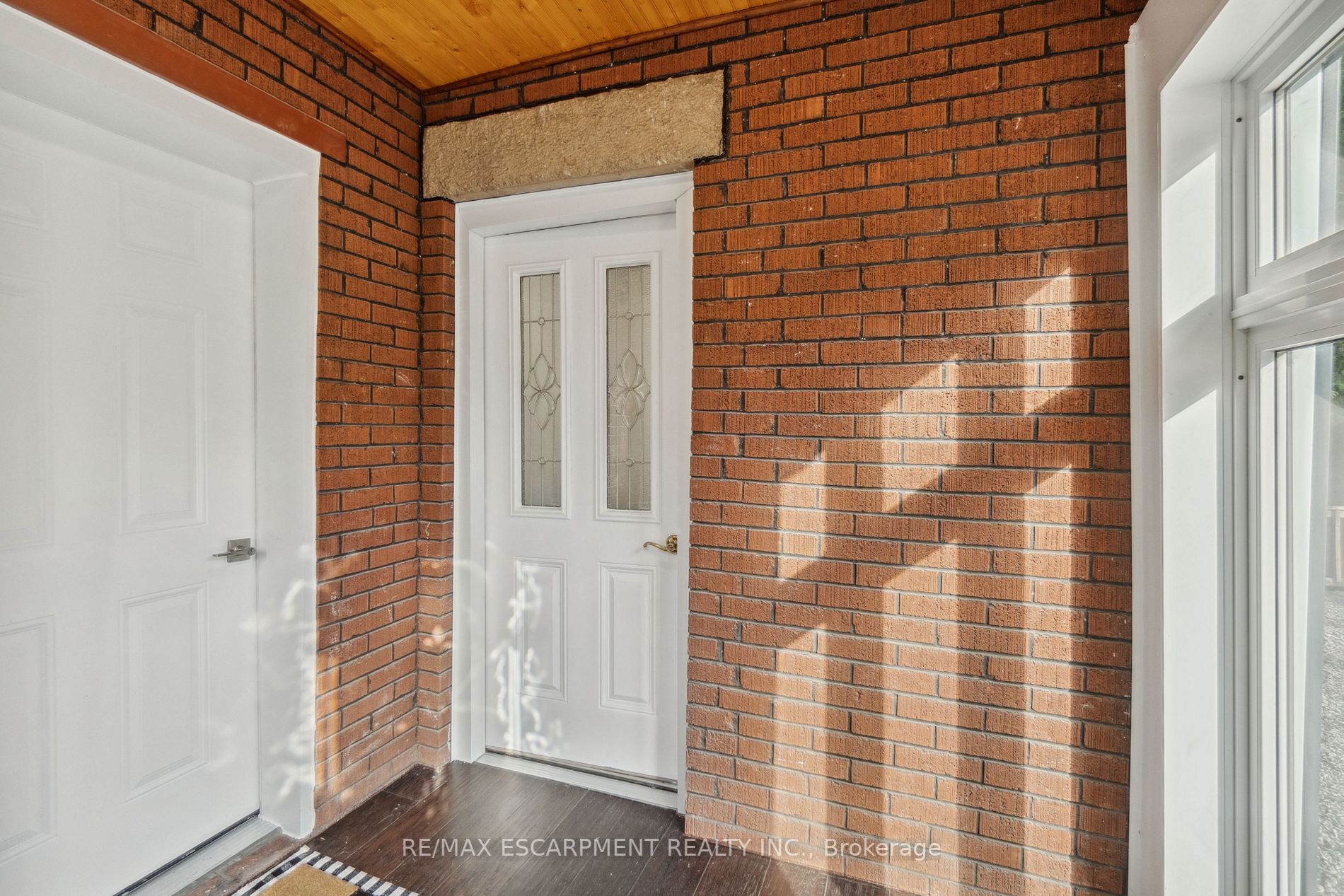200 Waterloo Ave