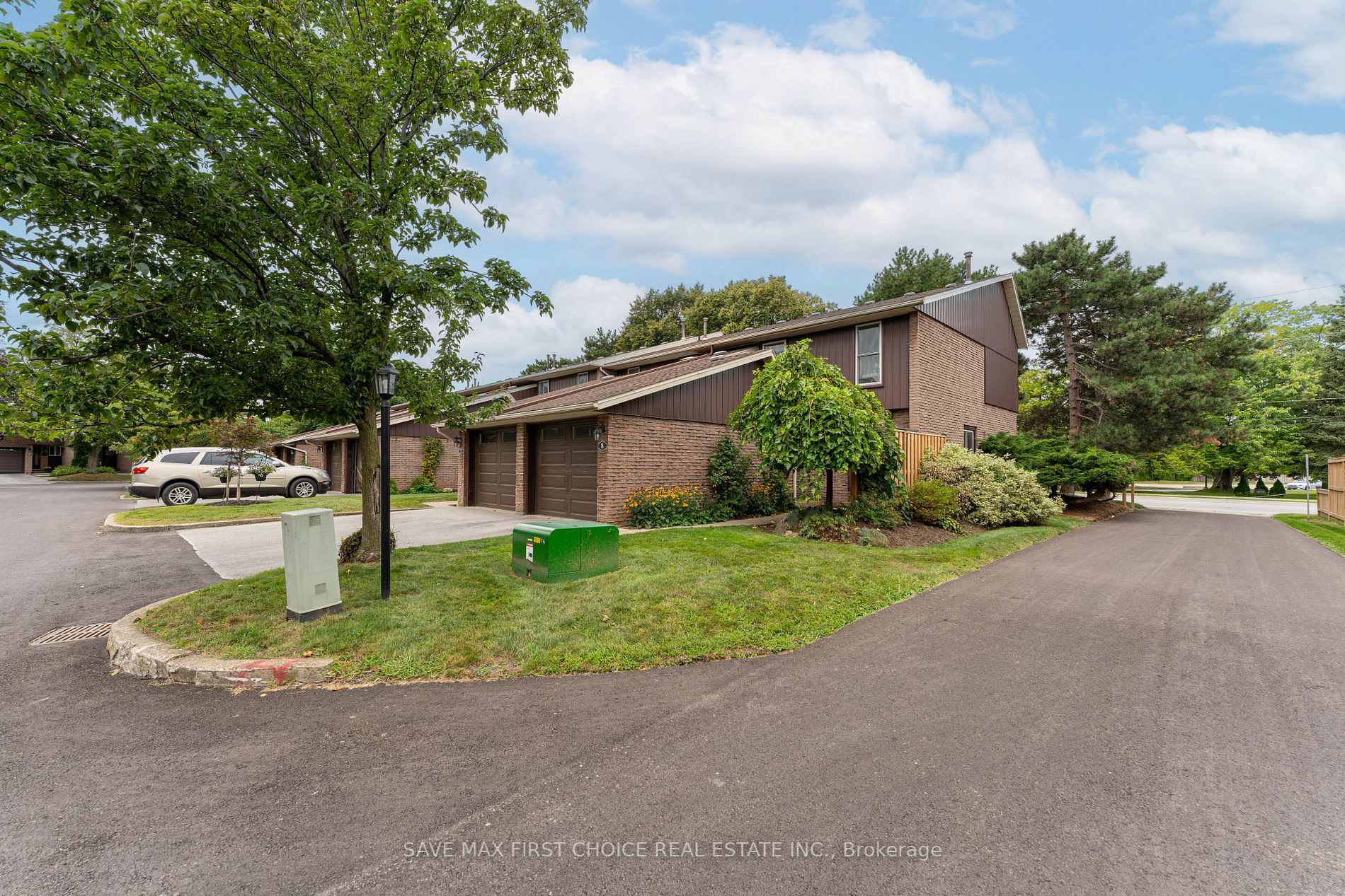 122 Lakeshore Rd, #8