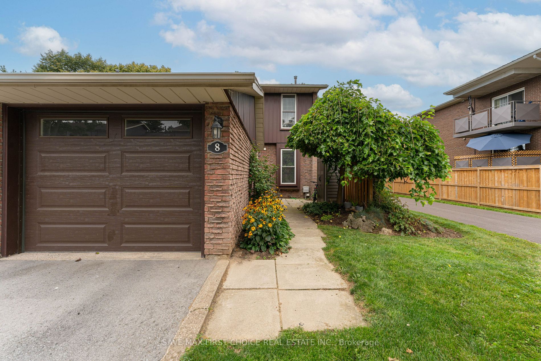 122 Lakeshore Rd, #8