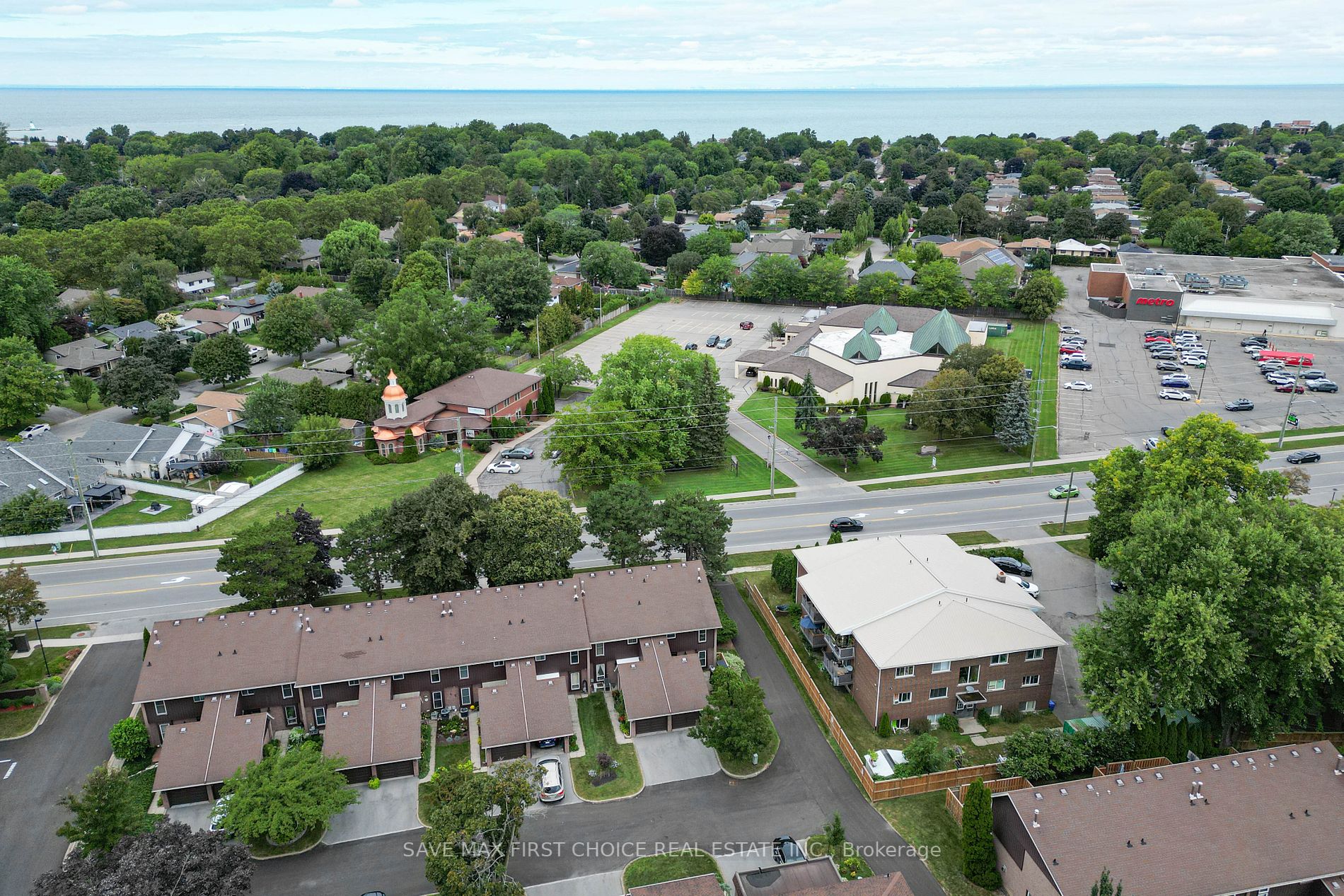 122 Lakeshore Rd, #8