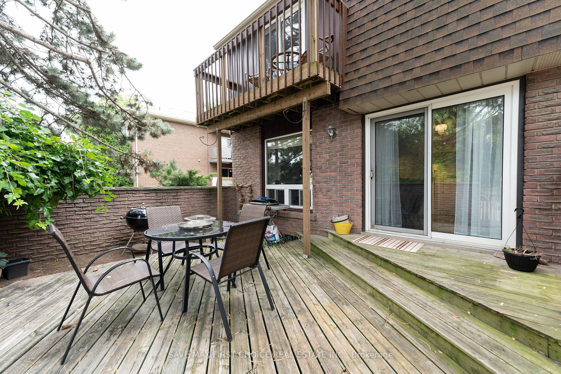 122 Lakeshore Rd, #8
