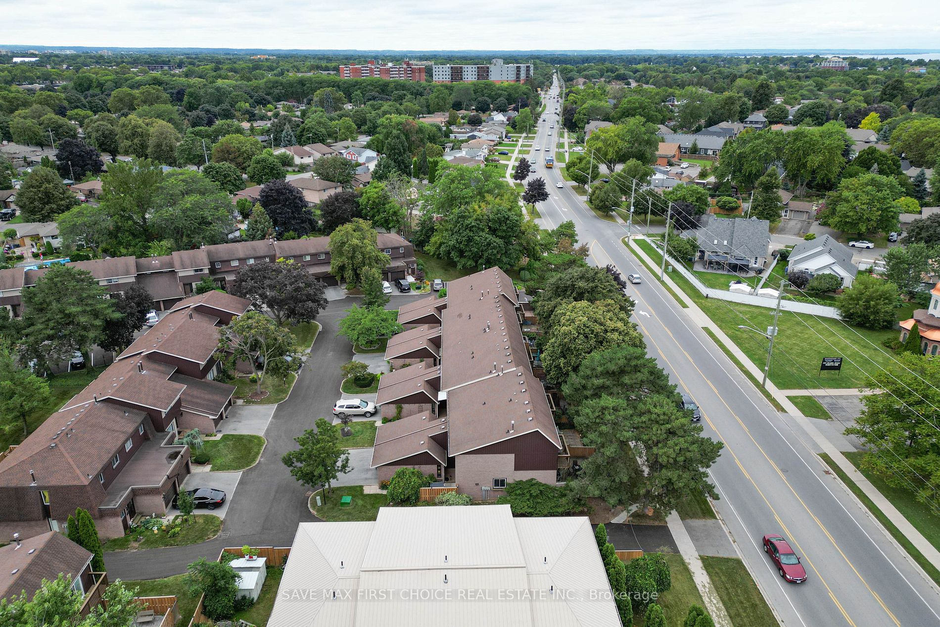 122 Lakeshore Rd, #8