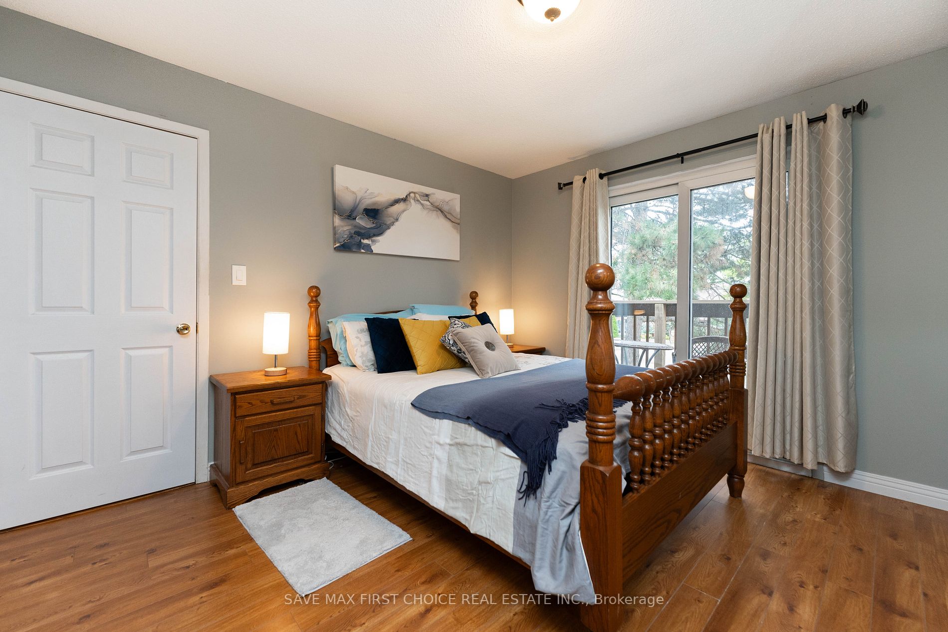 122 Lakeshore Rd, #8