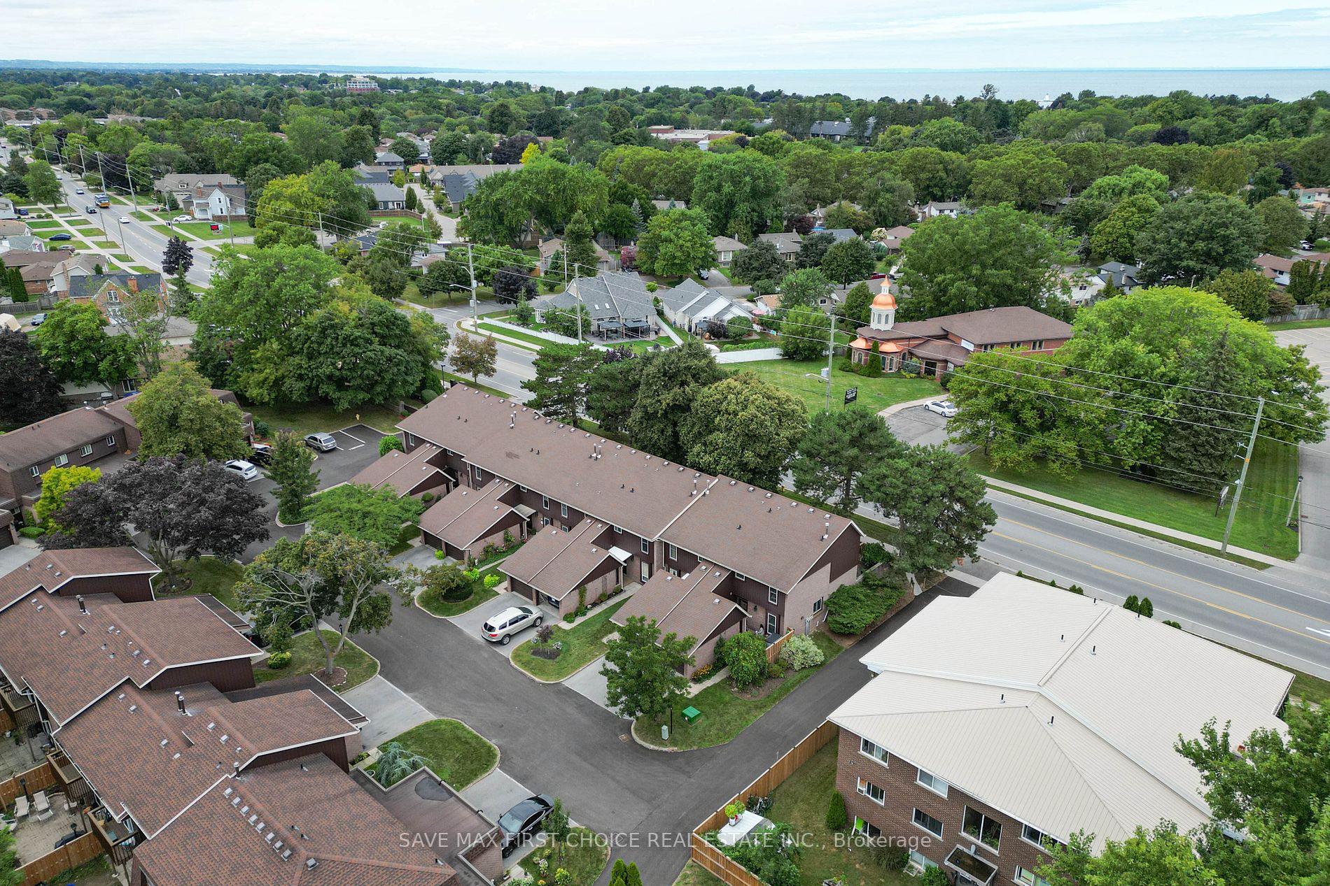 122 Lakeshore Rd, #8