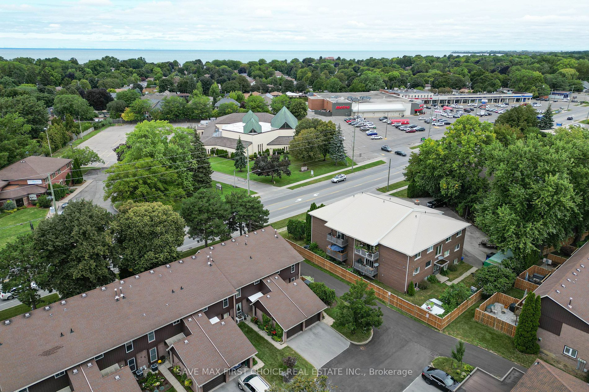 122 Lakeshore Rd, #8