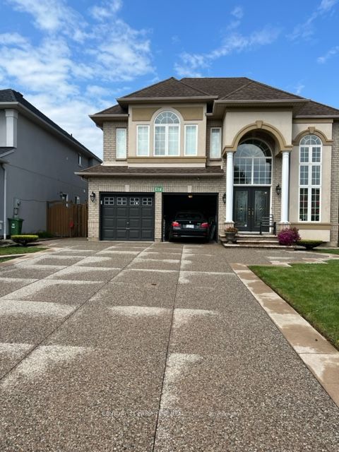 67 Holkham Ave