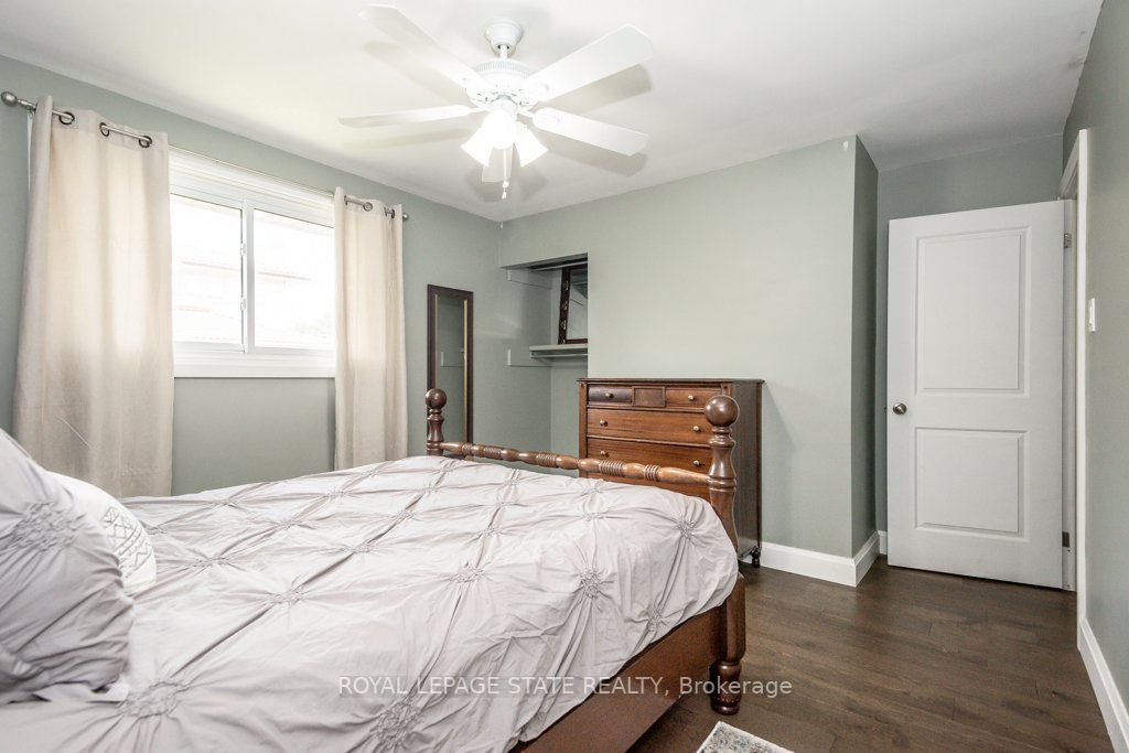 64 Farringford Dr
