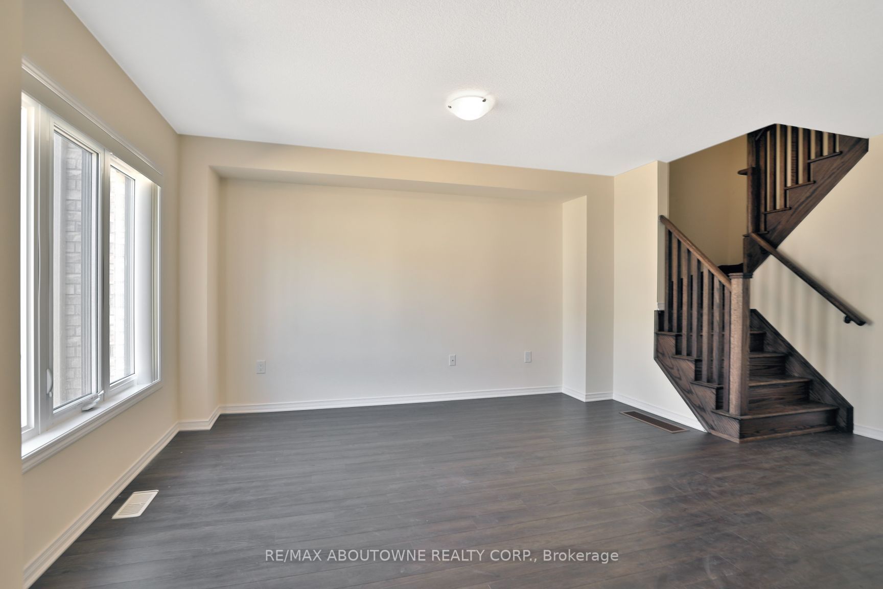 7 Pagebrook Cres