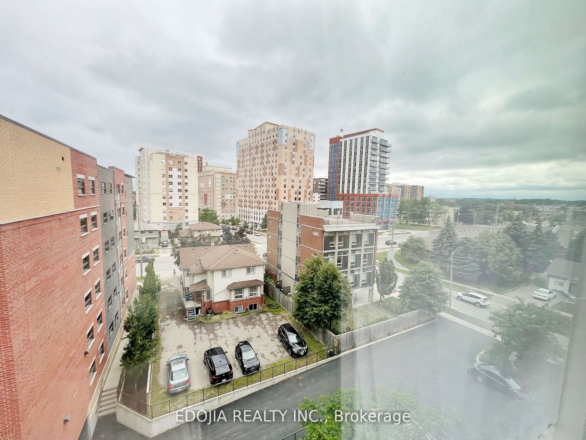 246 Lester Street, #608