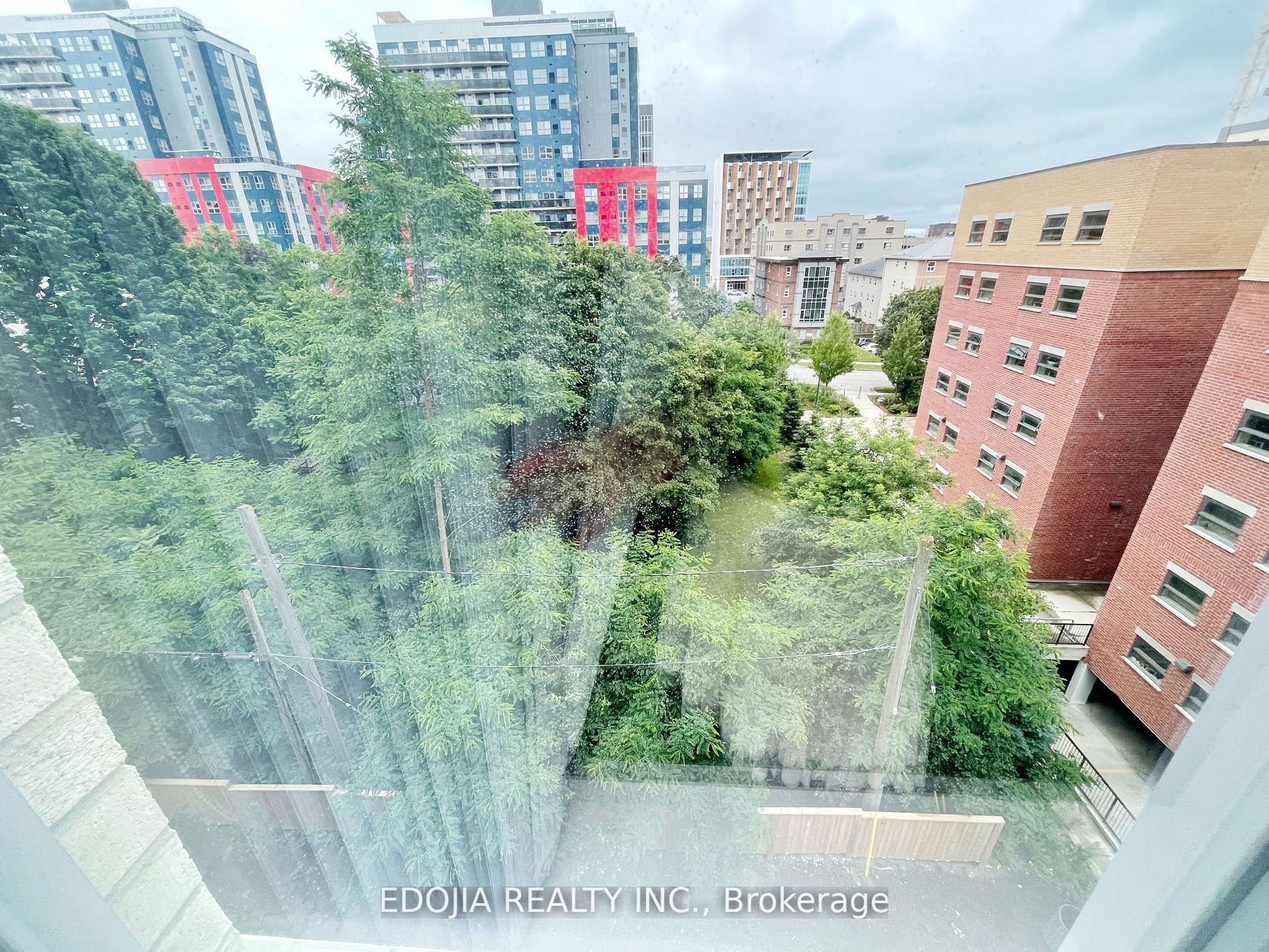 246 Lester Street, #608