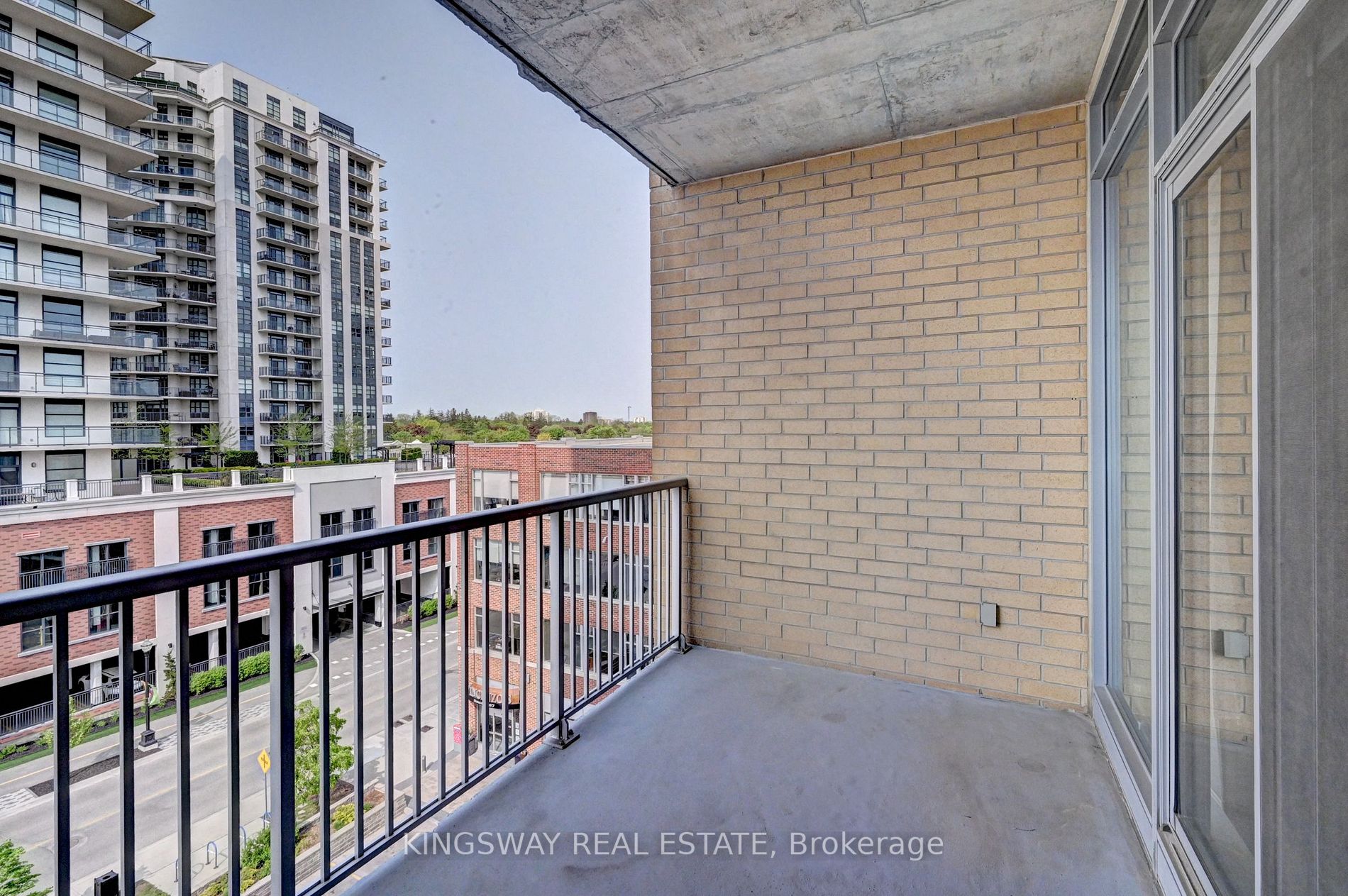 191 KING Street S, #512