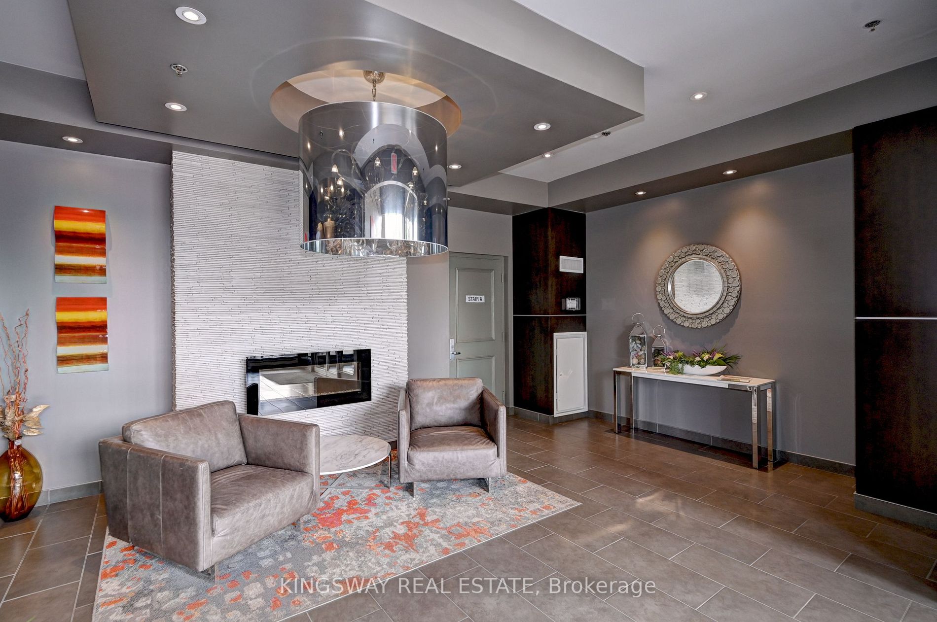 191 KING Street S, #512