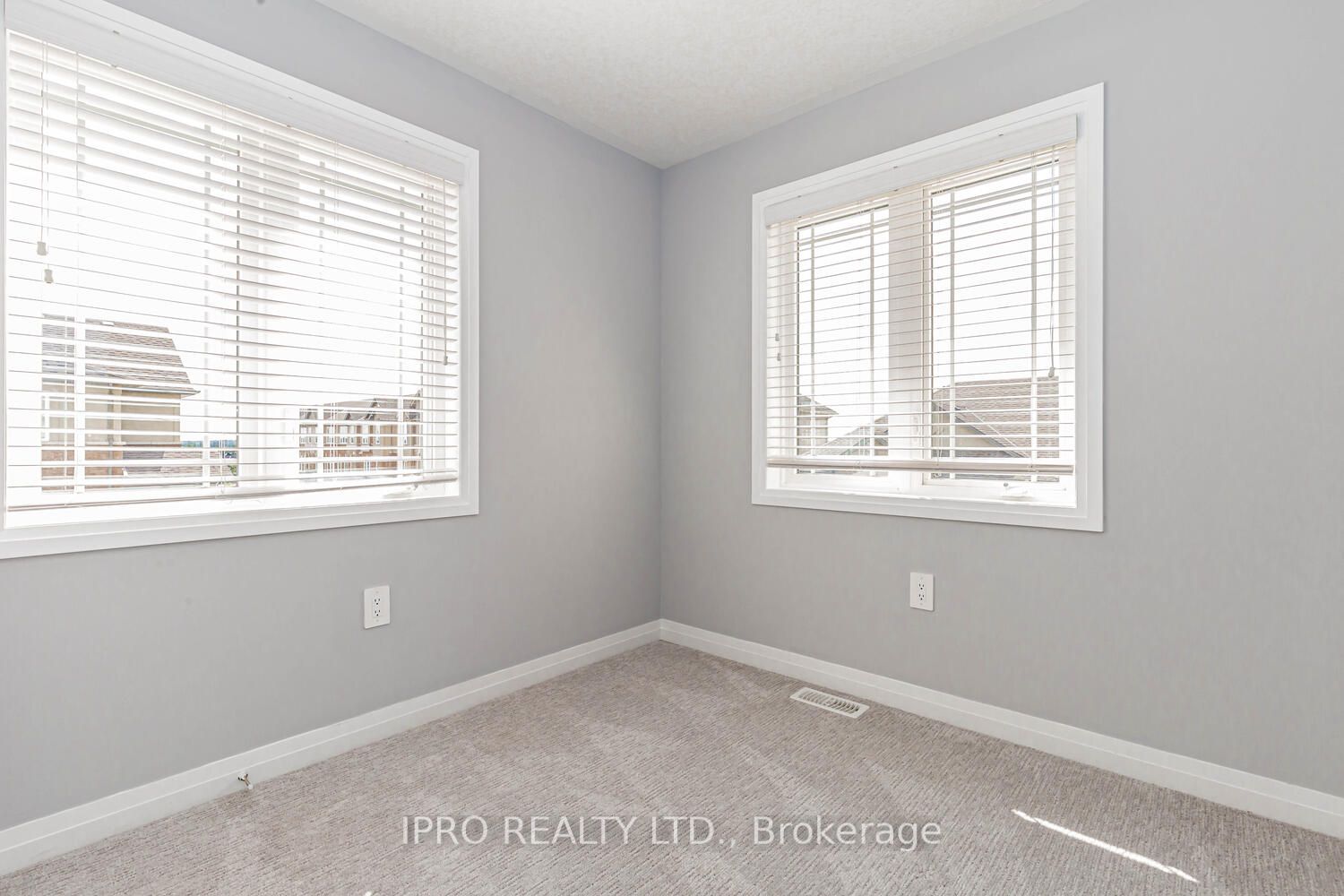 19 Laguna Village Crescent