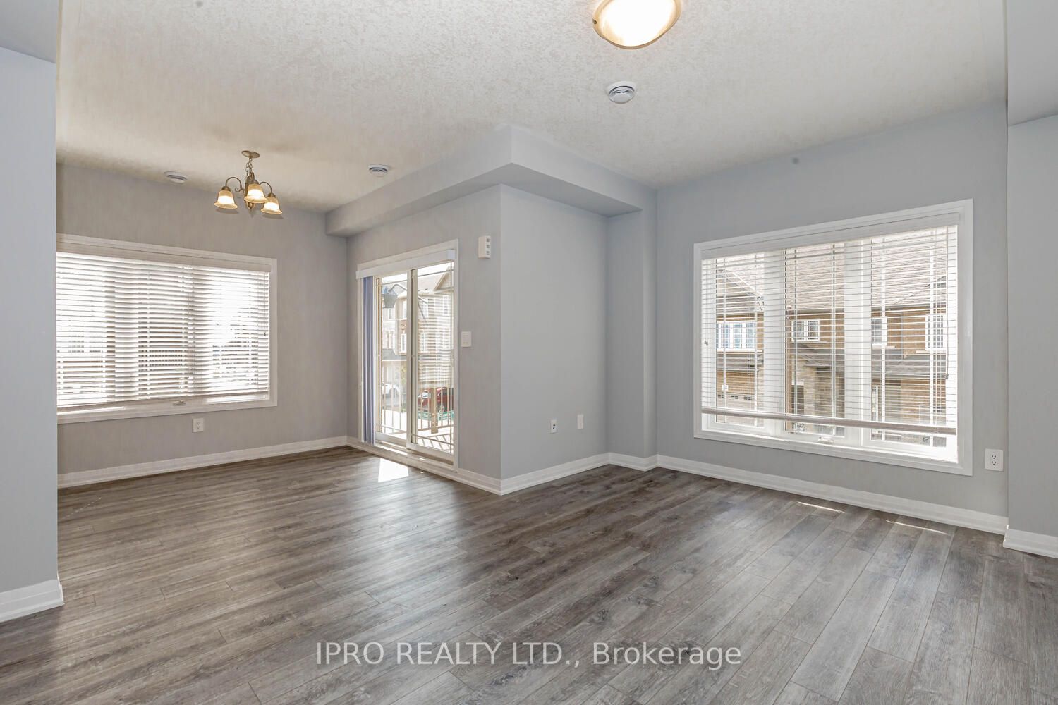 19 Laguna Village Crescent