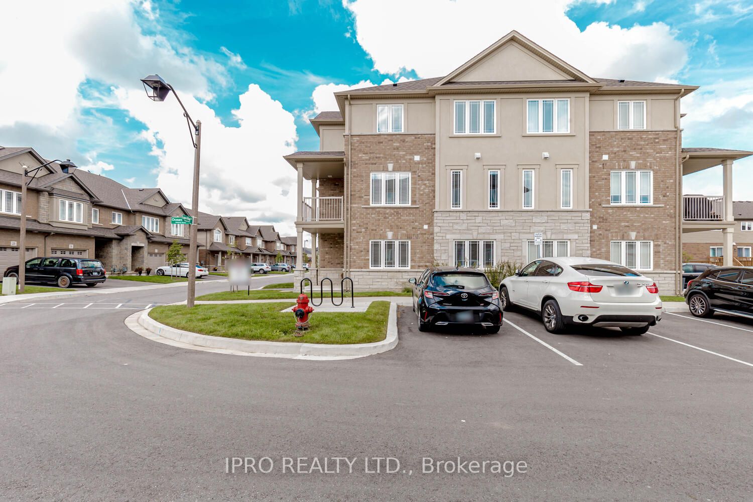 19 Laguna Village Crescent