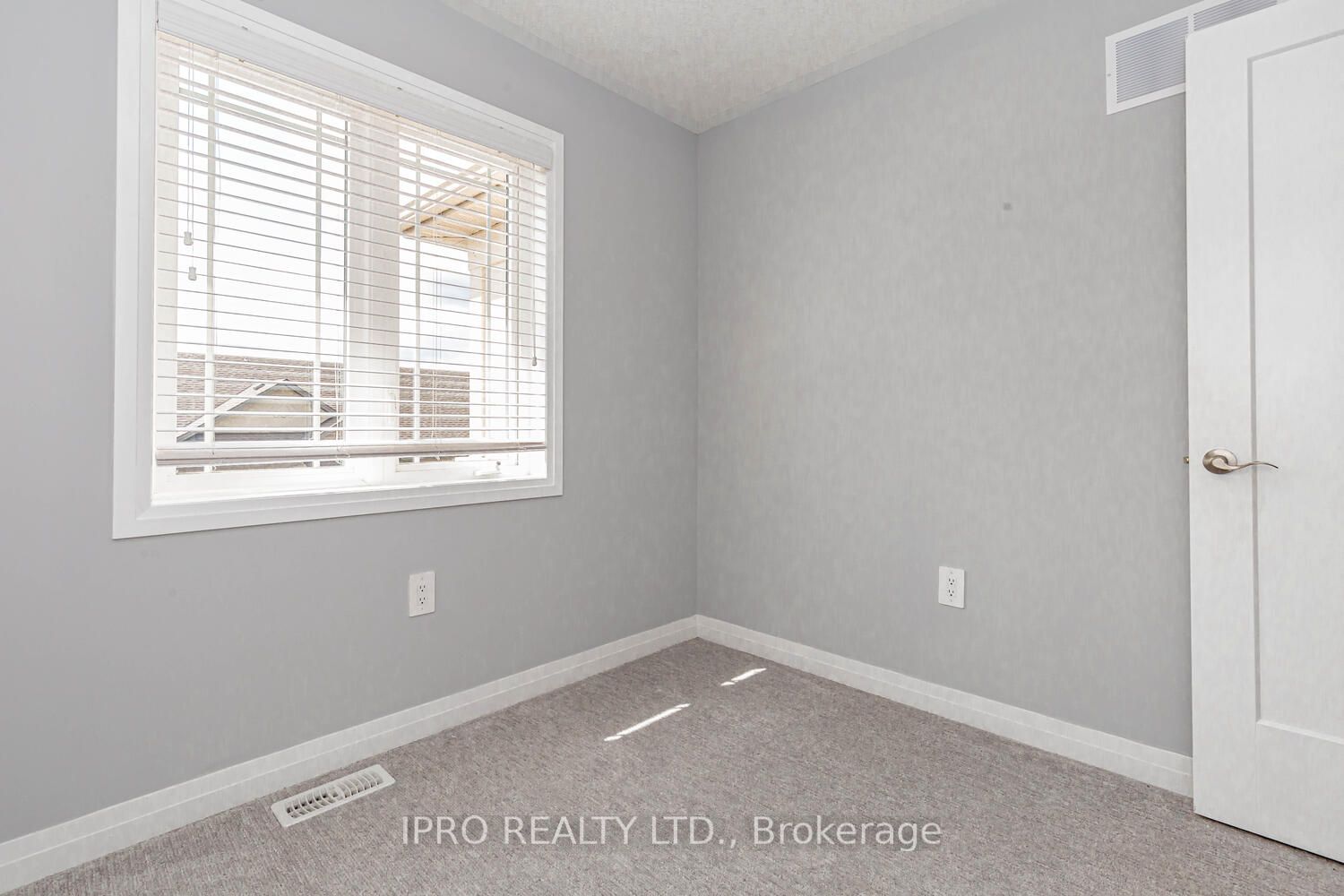 19 Laguna Village Crescent