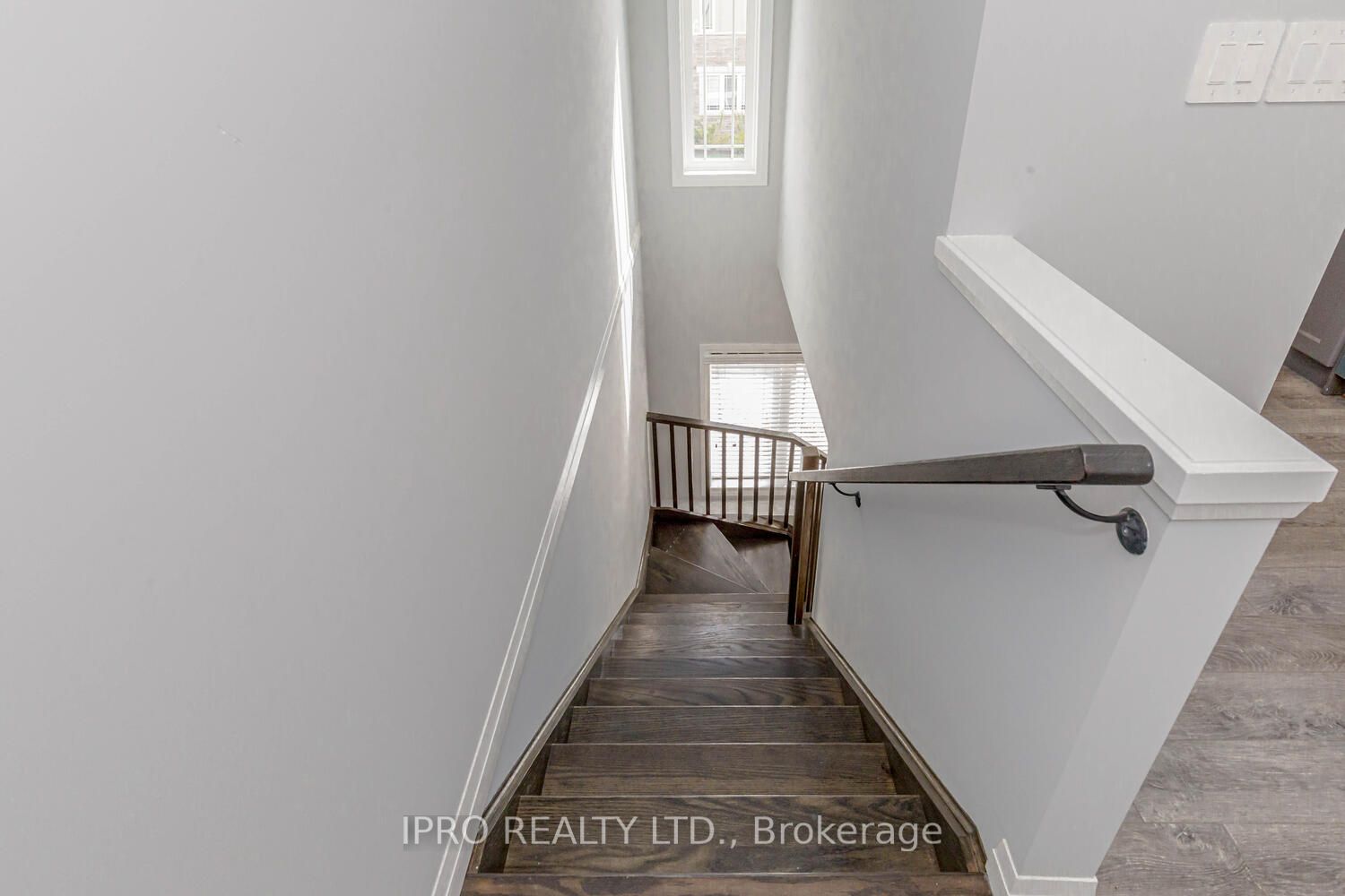 19 Laguna Village Crescent